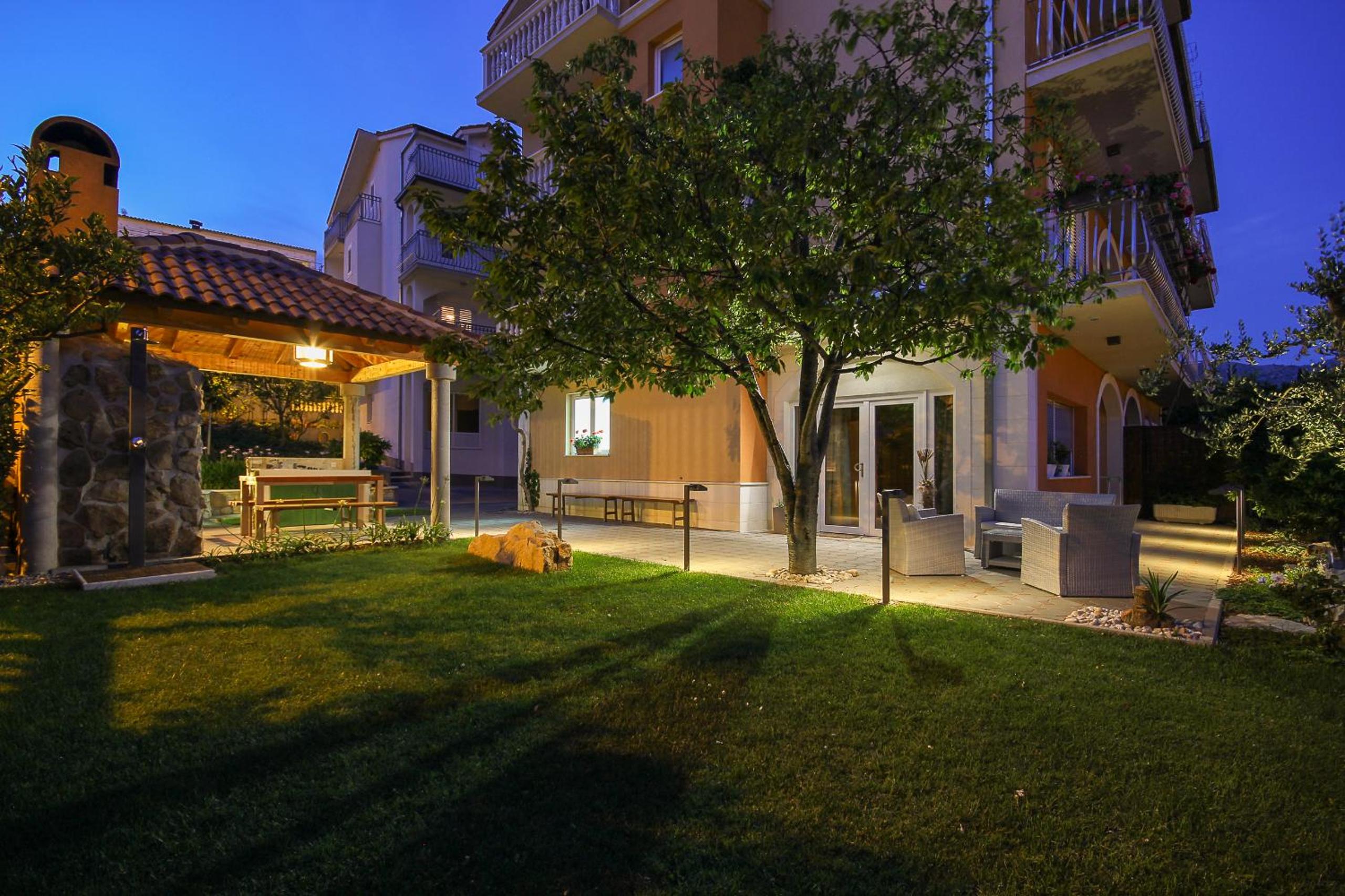 Apartments MEC & TIK — Split
