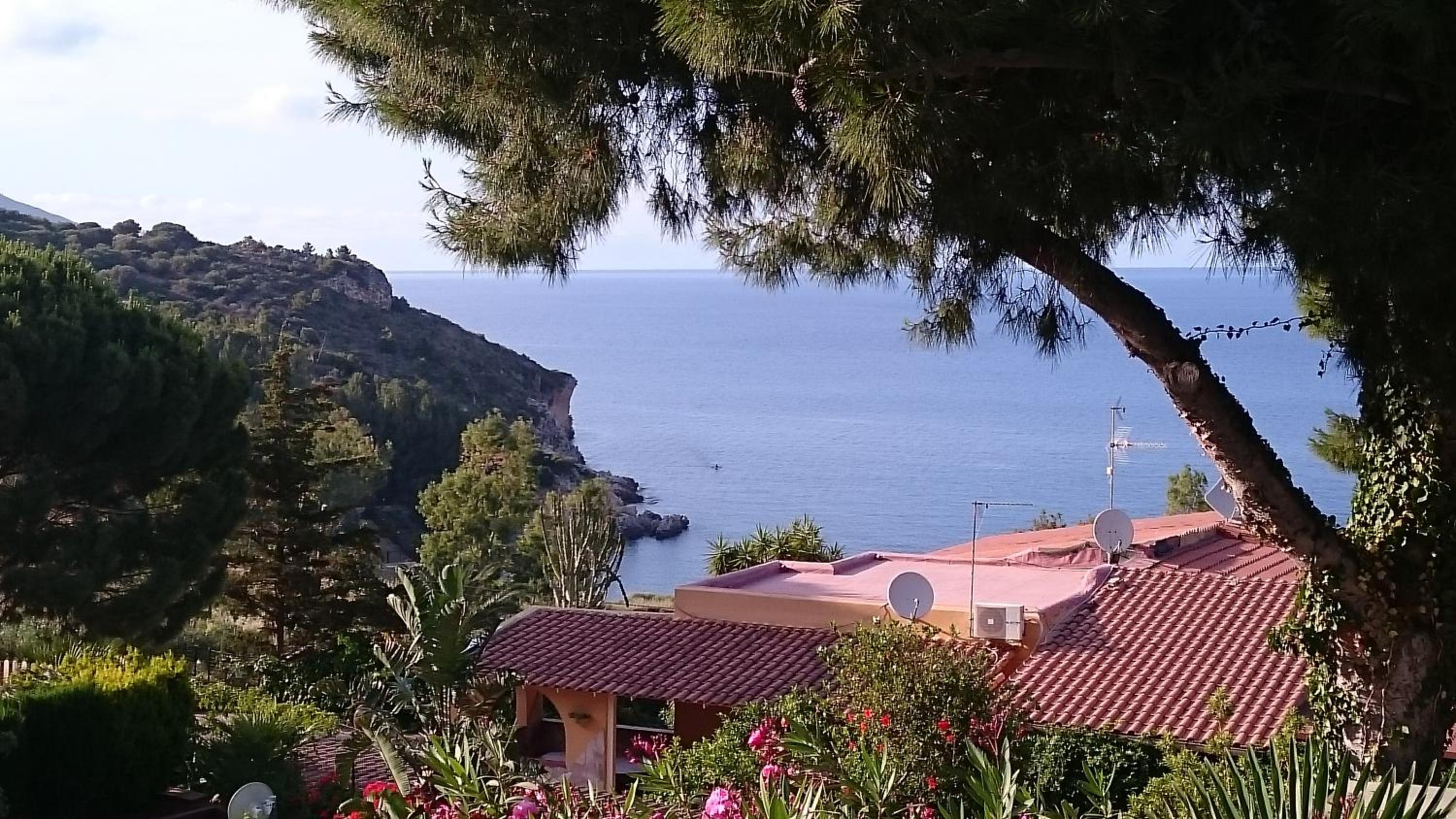 Azzurra Tresor photo 1