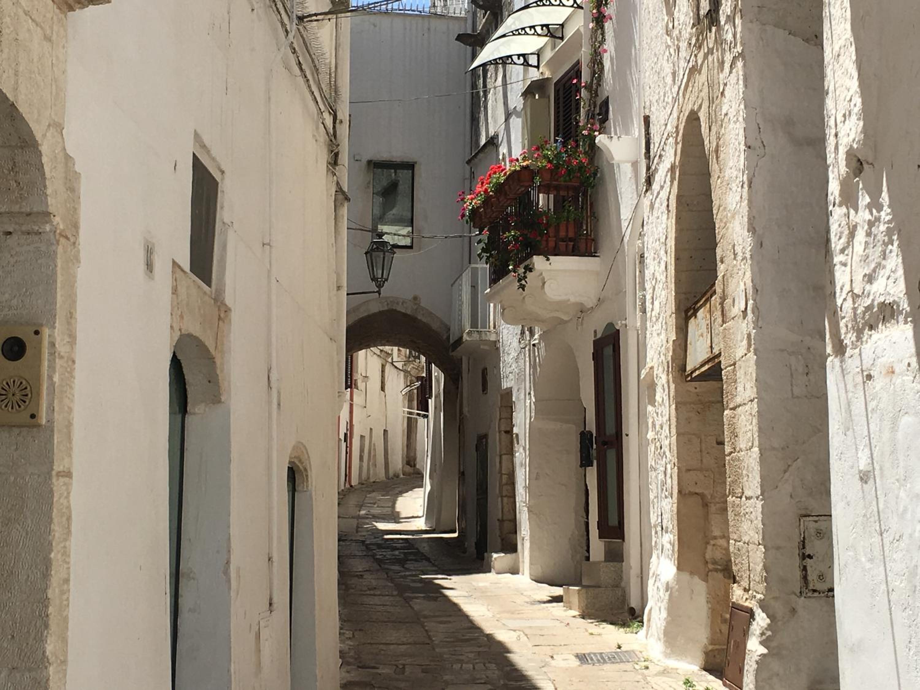 Lovely Stone House In Ostuni