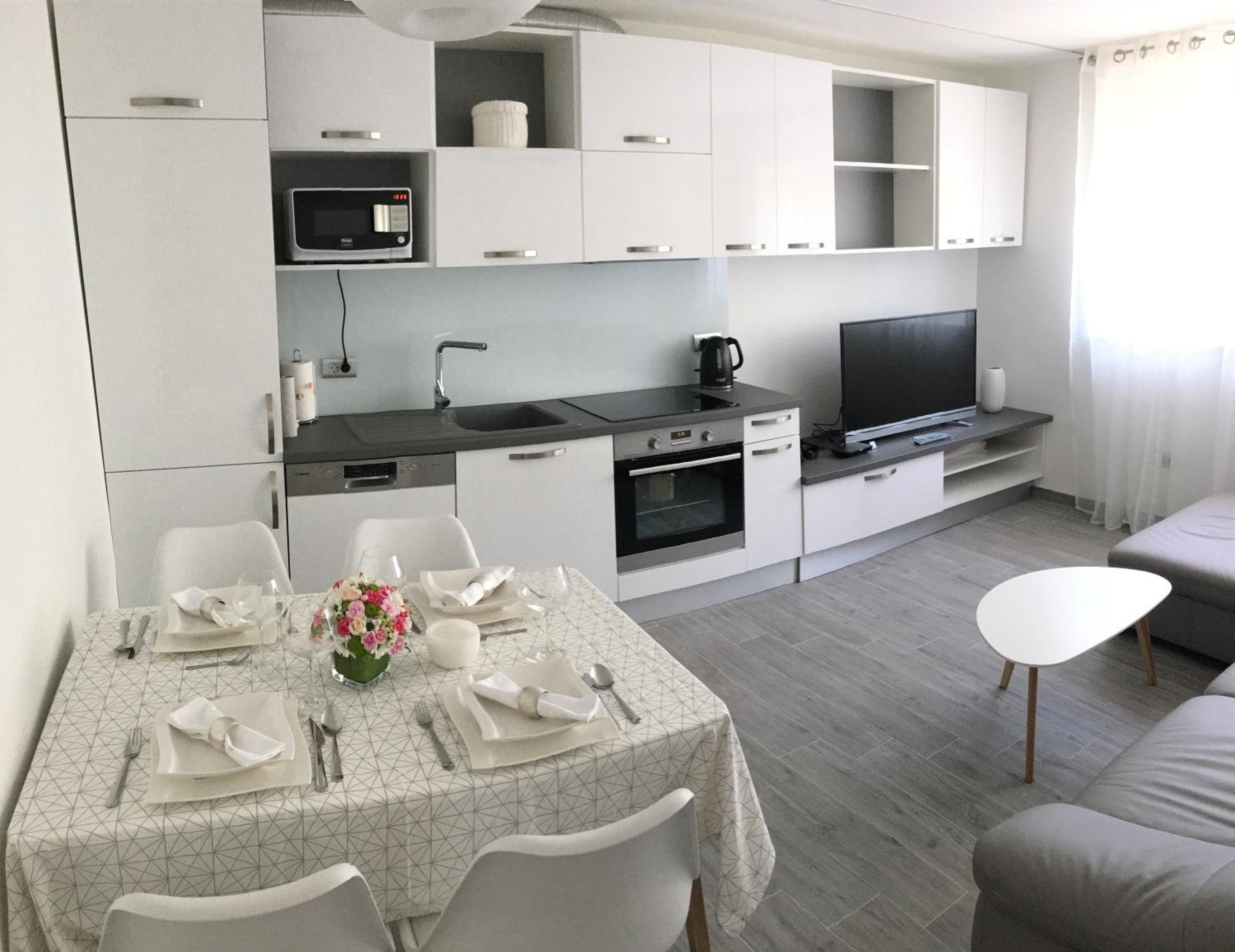 Central Beach Apartment — Split