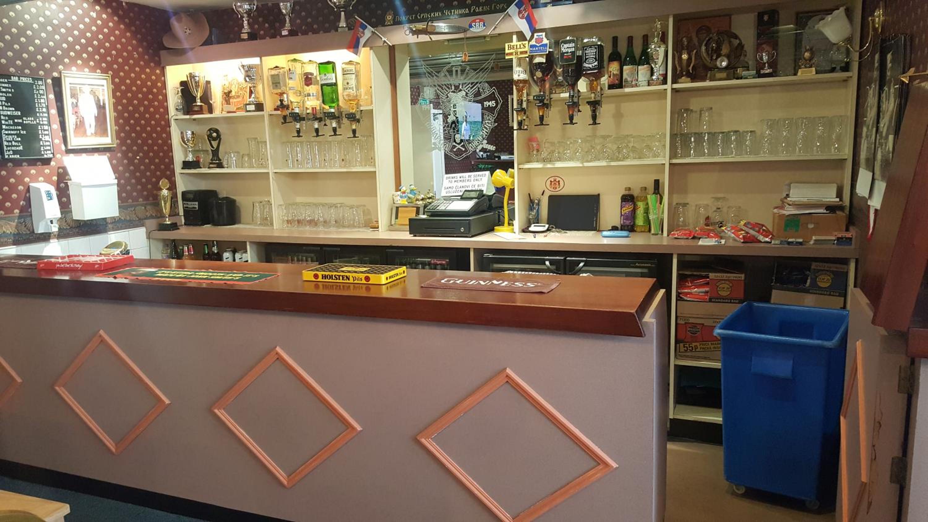 bar