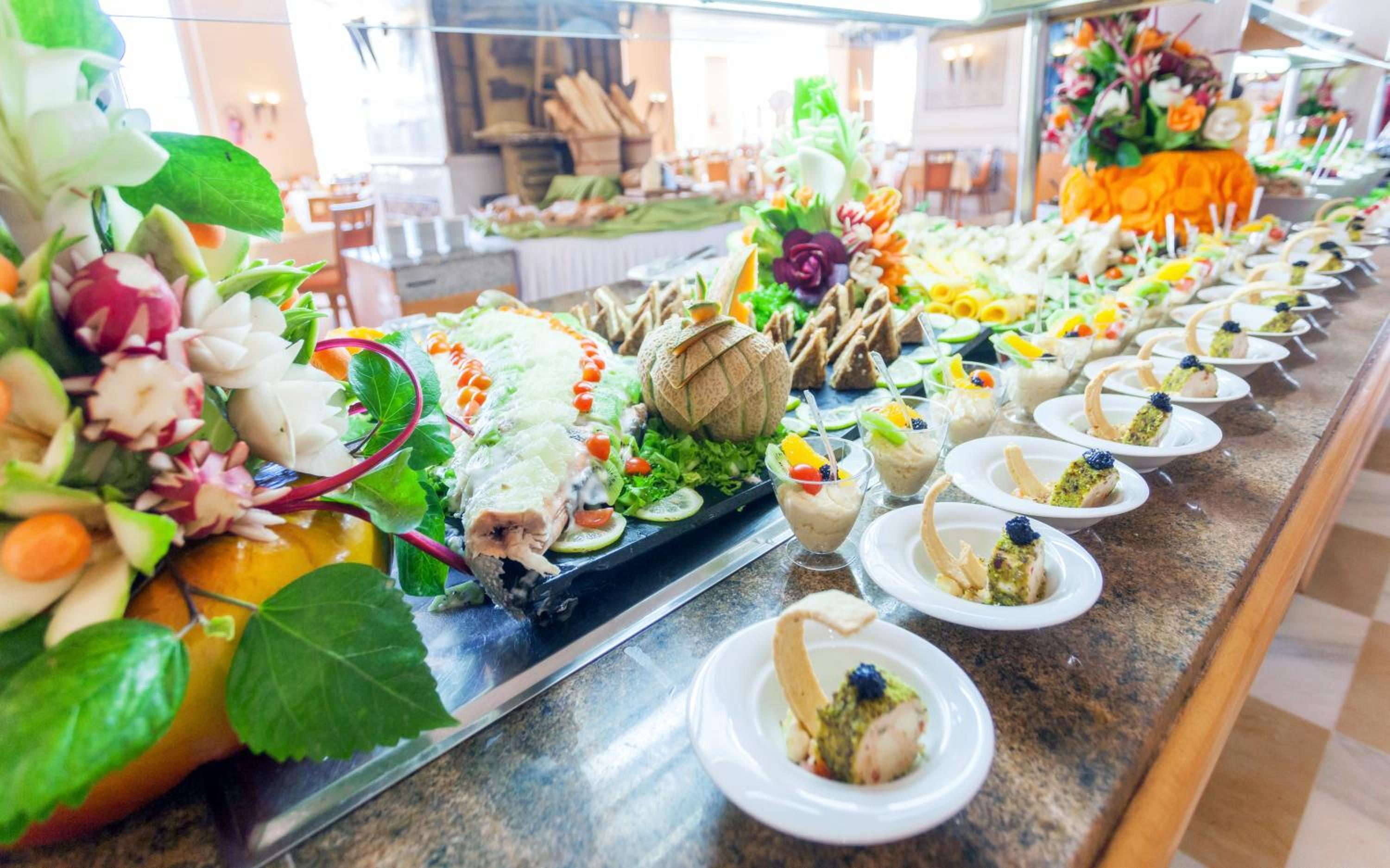 breakfast buffet