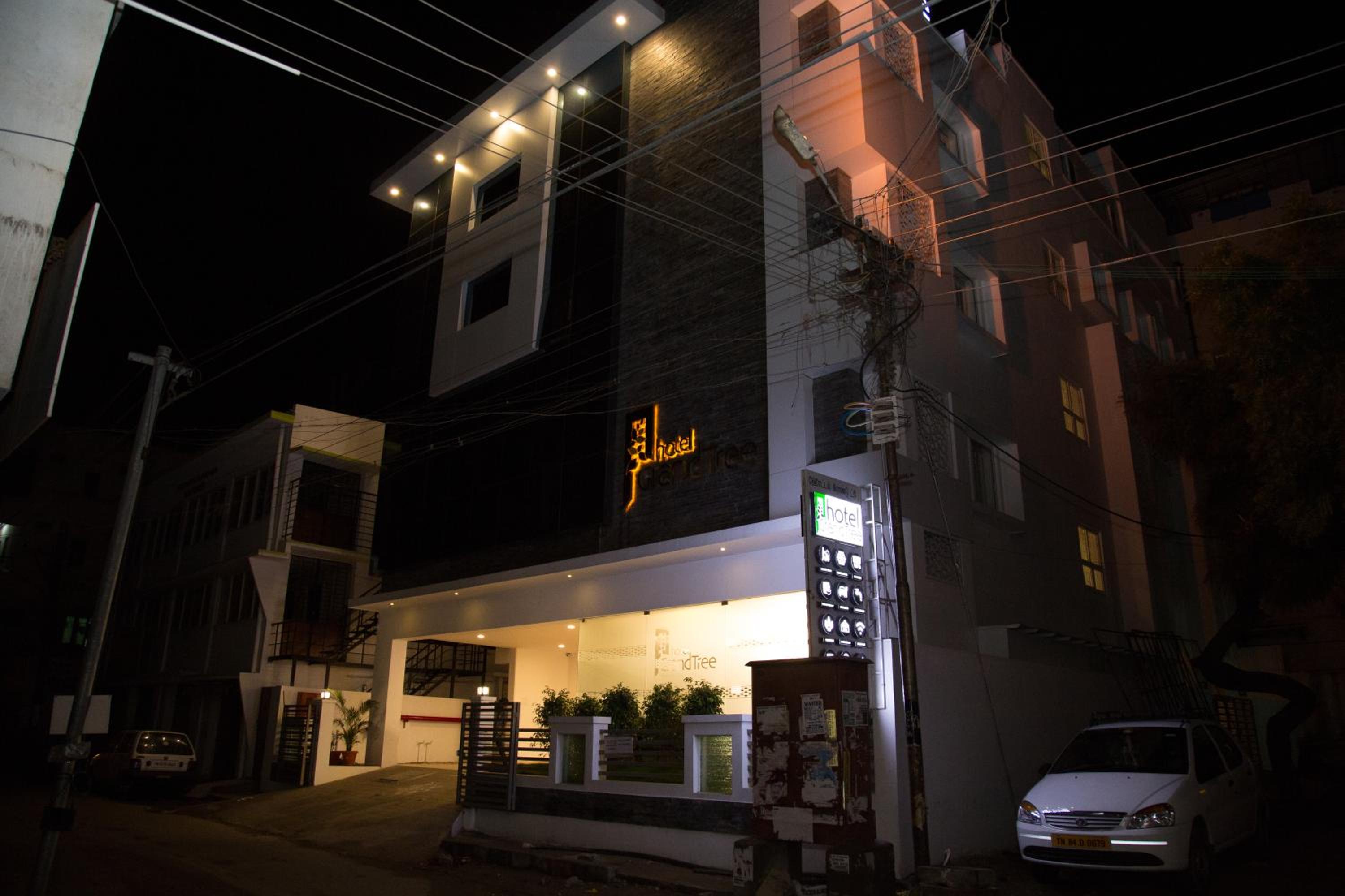 Hotel Grand Tree