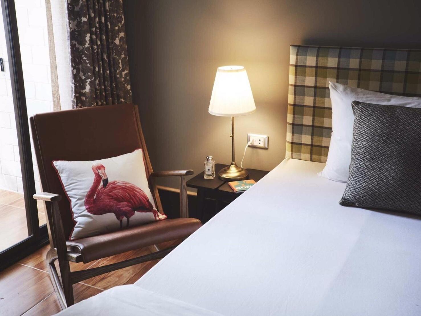 Josh Hotel 38