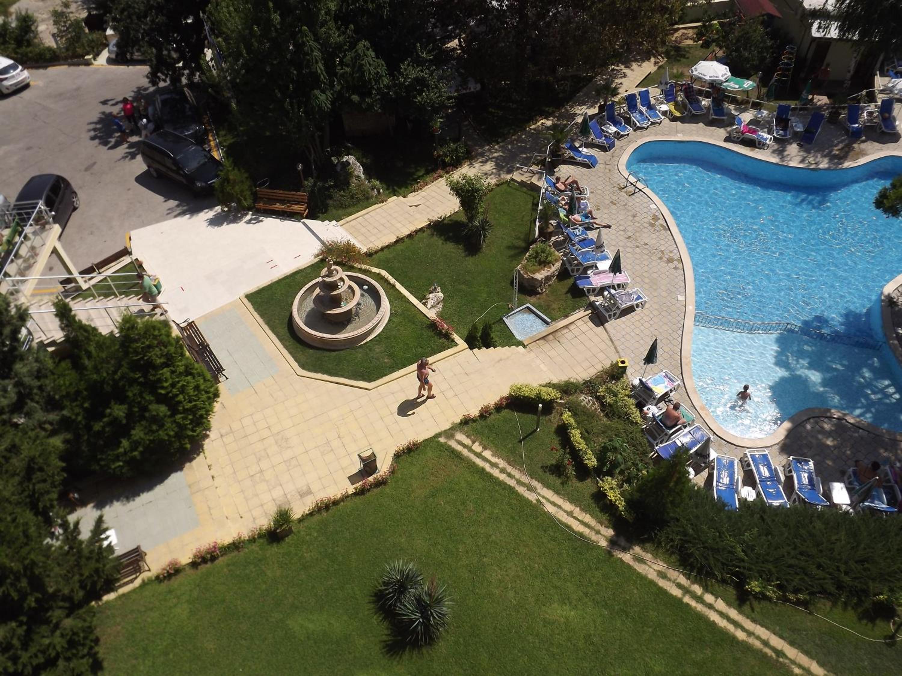 swimming pool