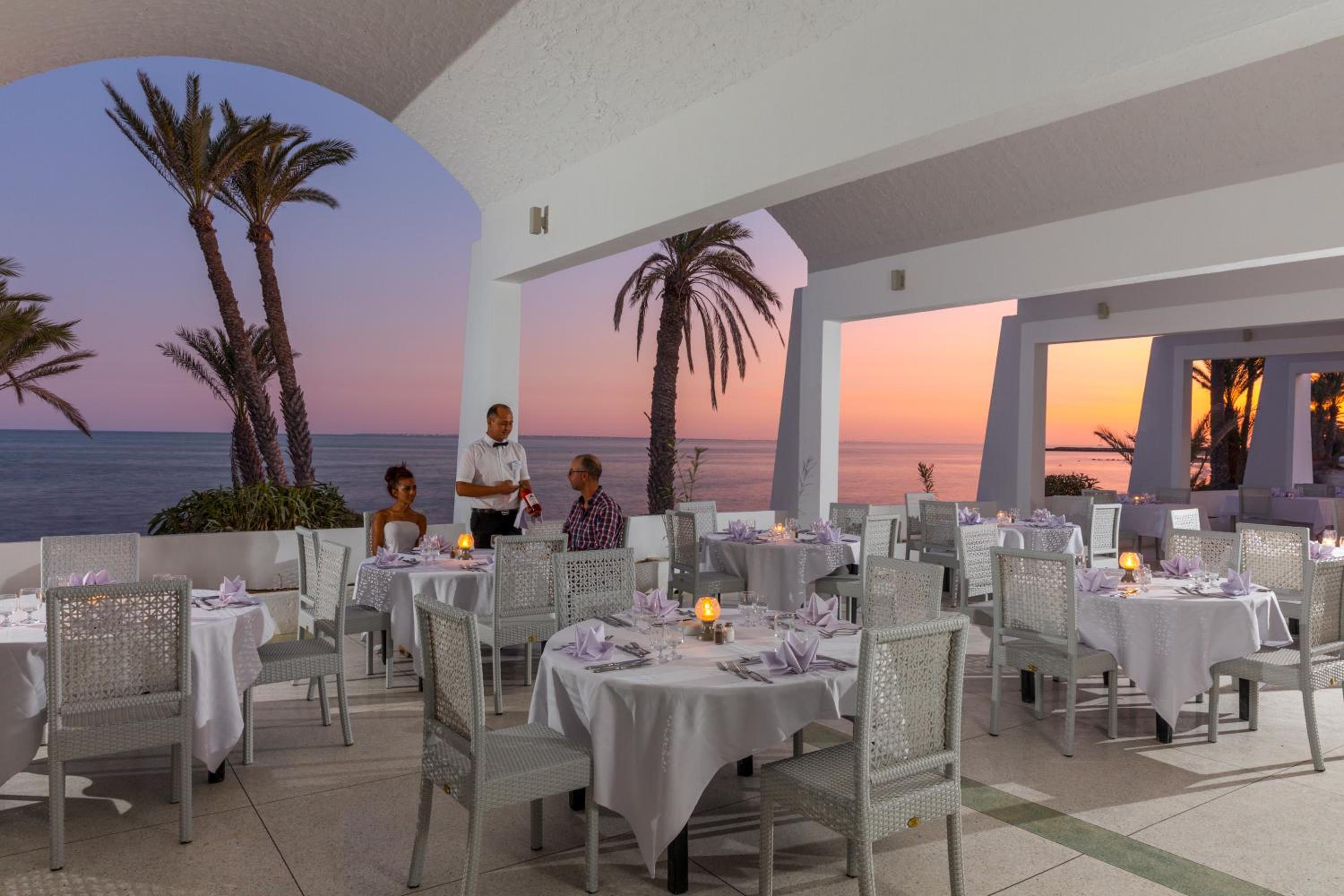 restaurant