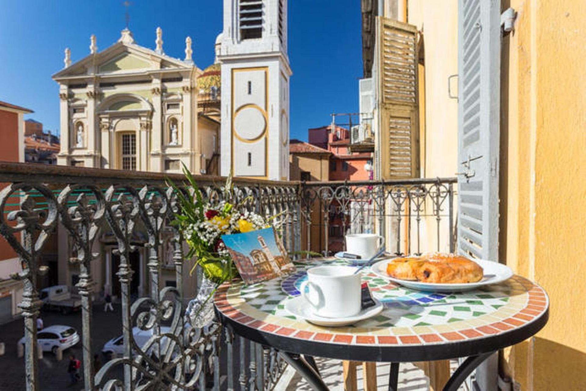 LE ROSSETTI B. - modern, long balcony, old town Nice photo 1
