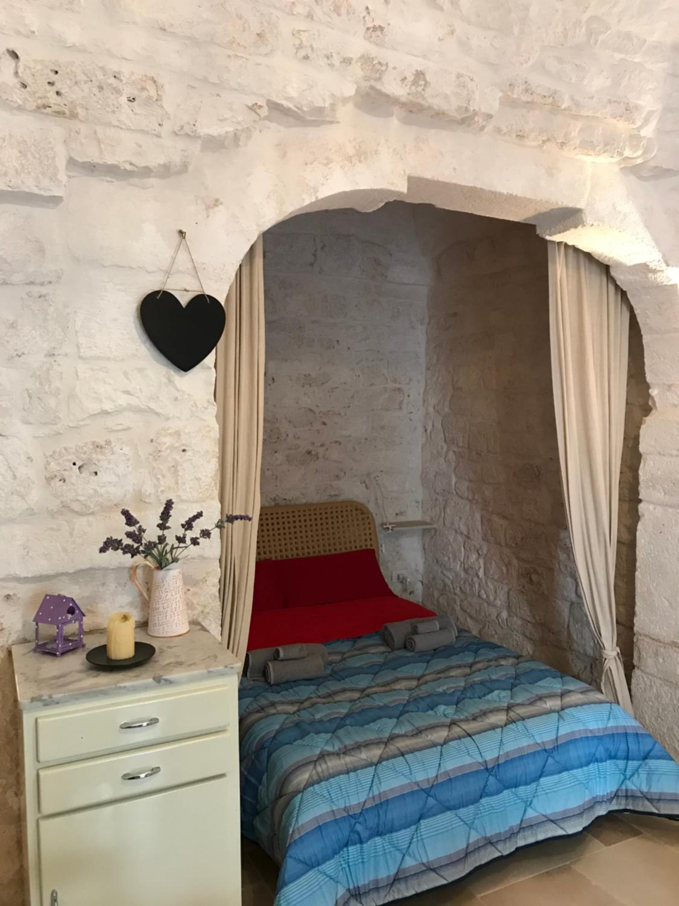 Lovely Stone House In Ostuni