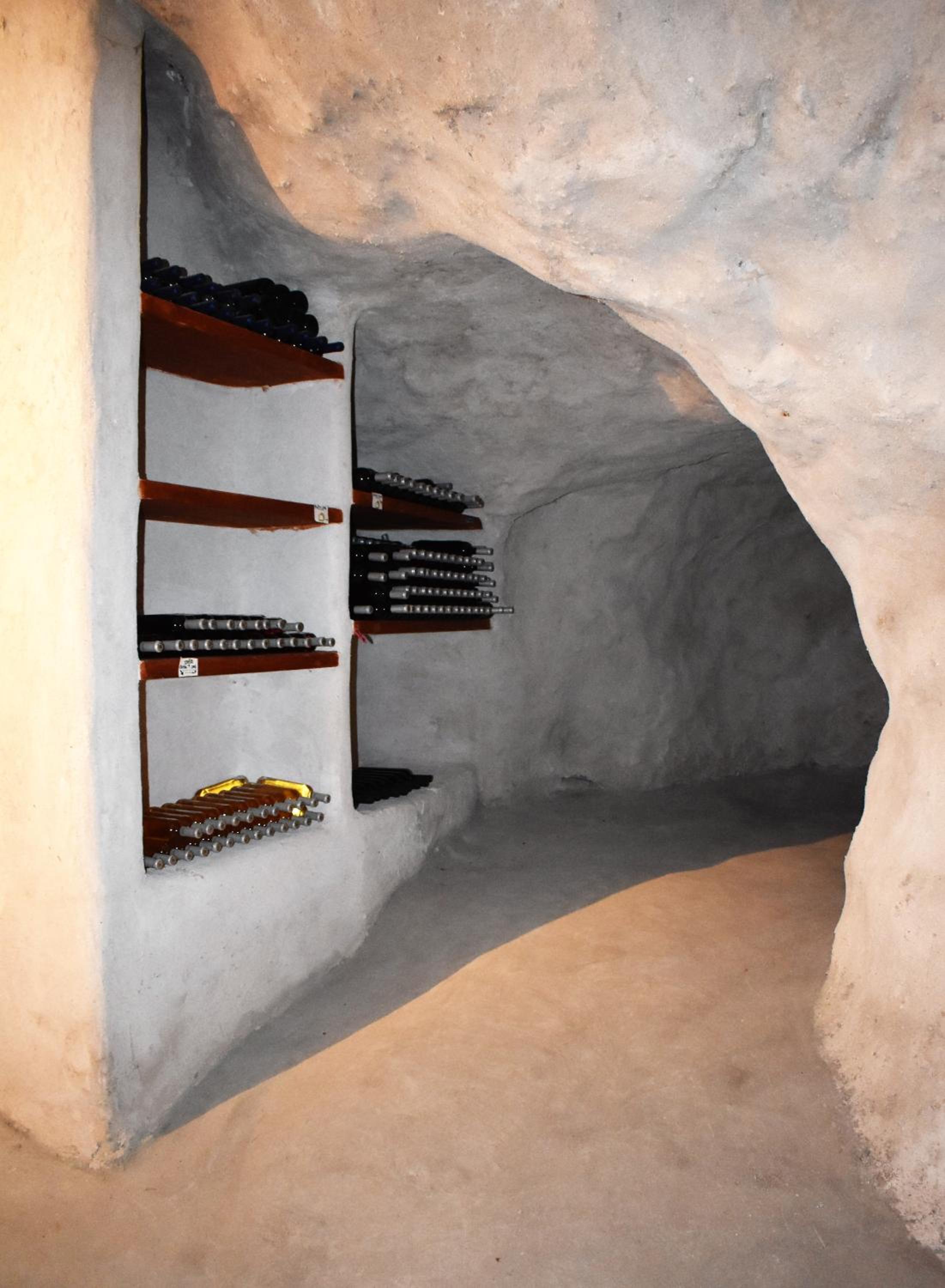 Kostantakis Residence & Winery
