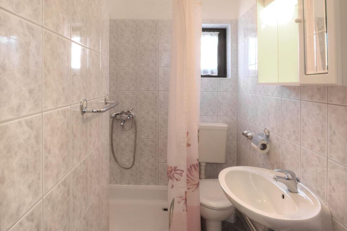 Apartments Grozdana photo 4