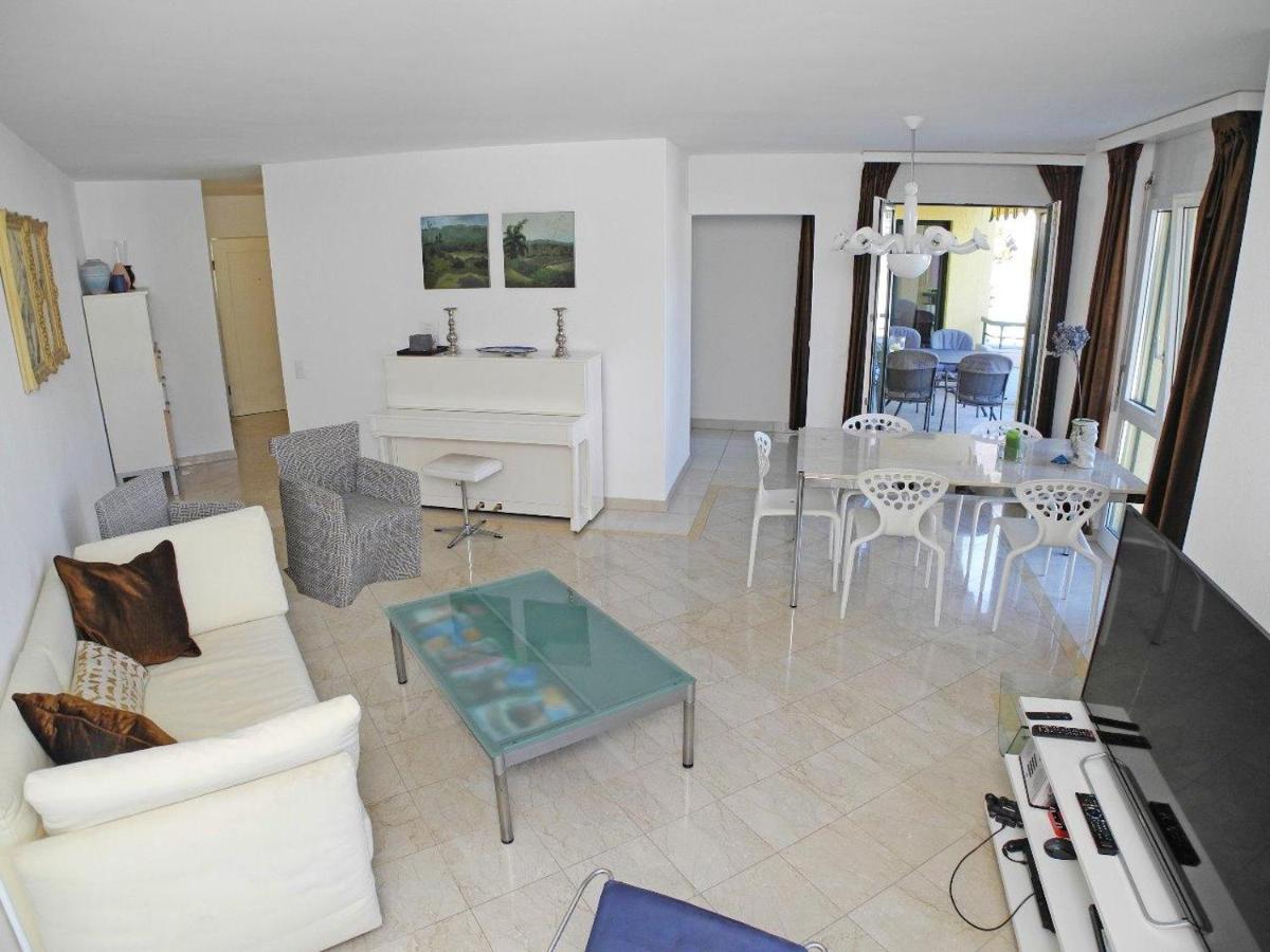 Casa Robinia App 4000
