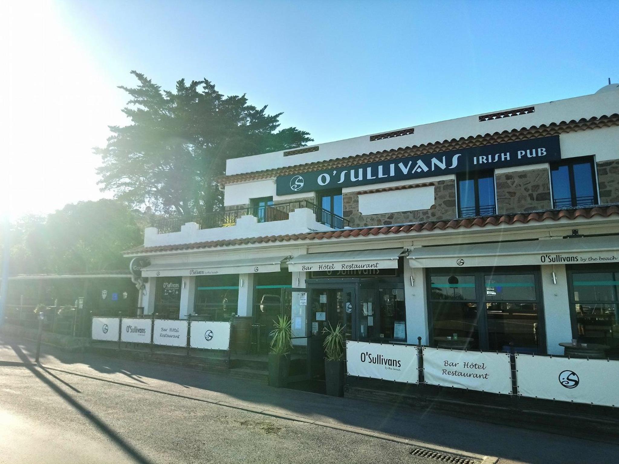 O'Sullivans Bar and Hotel photo 1