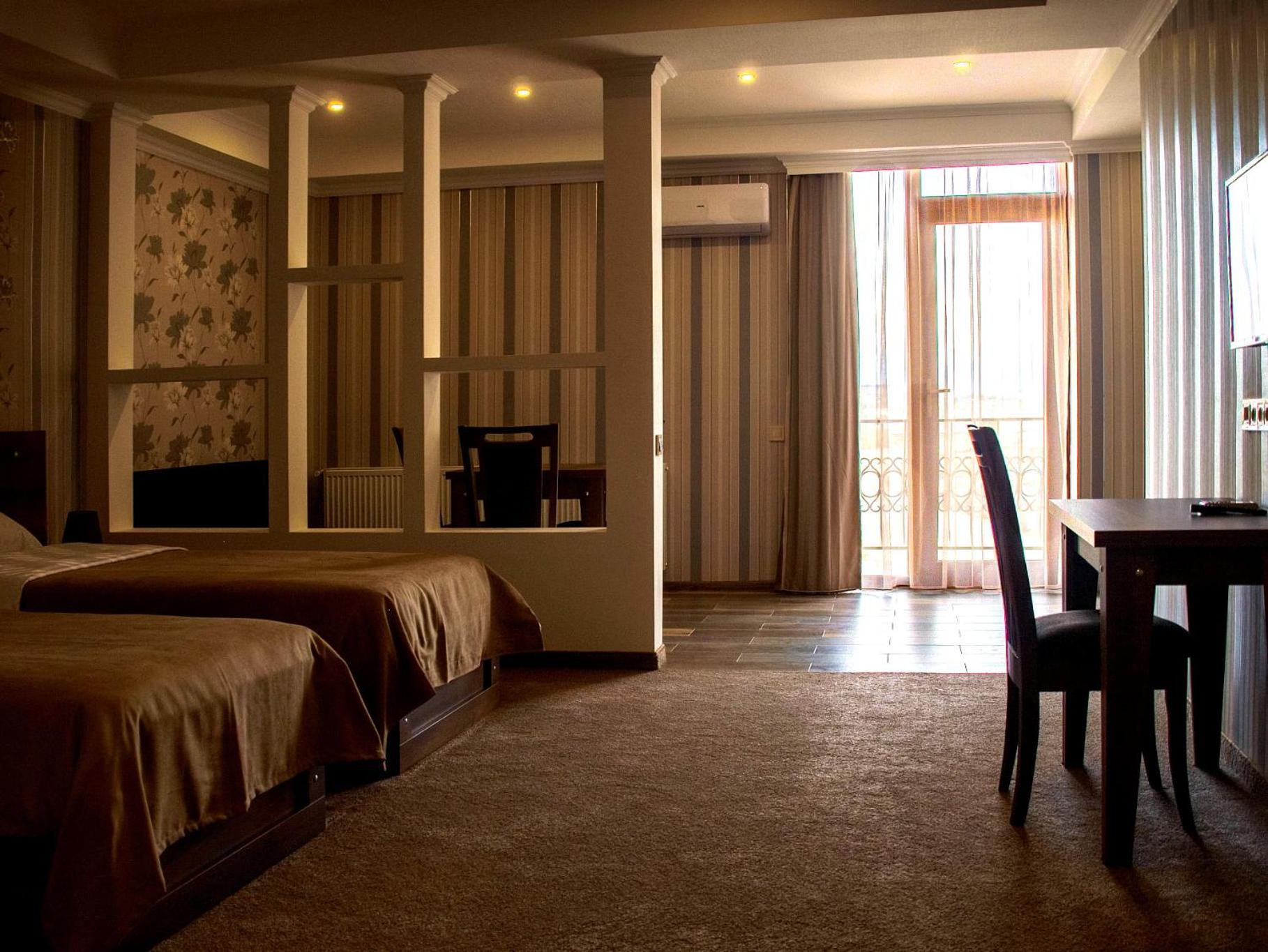 Hotel King David The Builder
