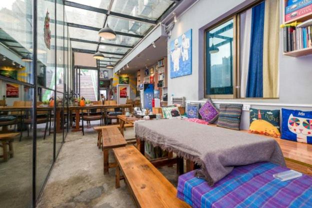 Shu Hostel