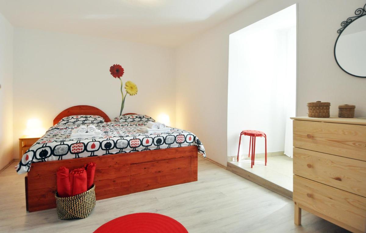 Apartment Mir
