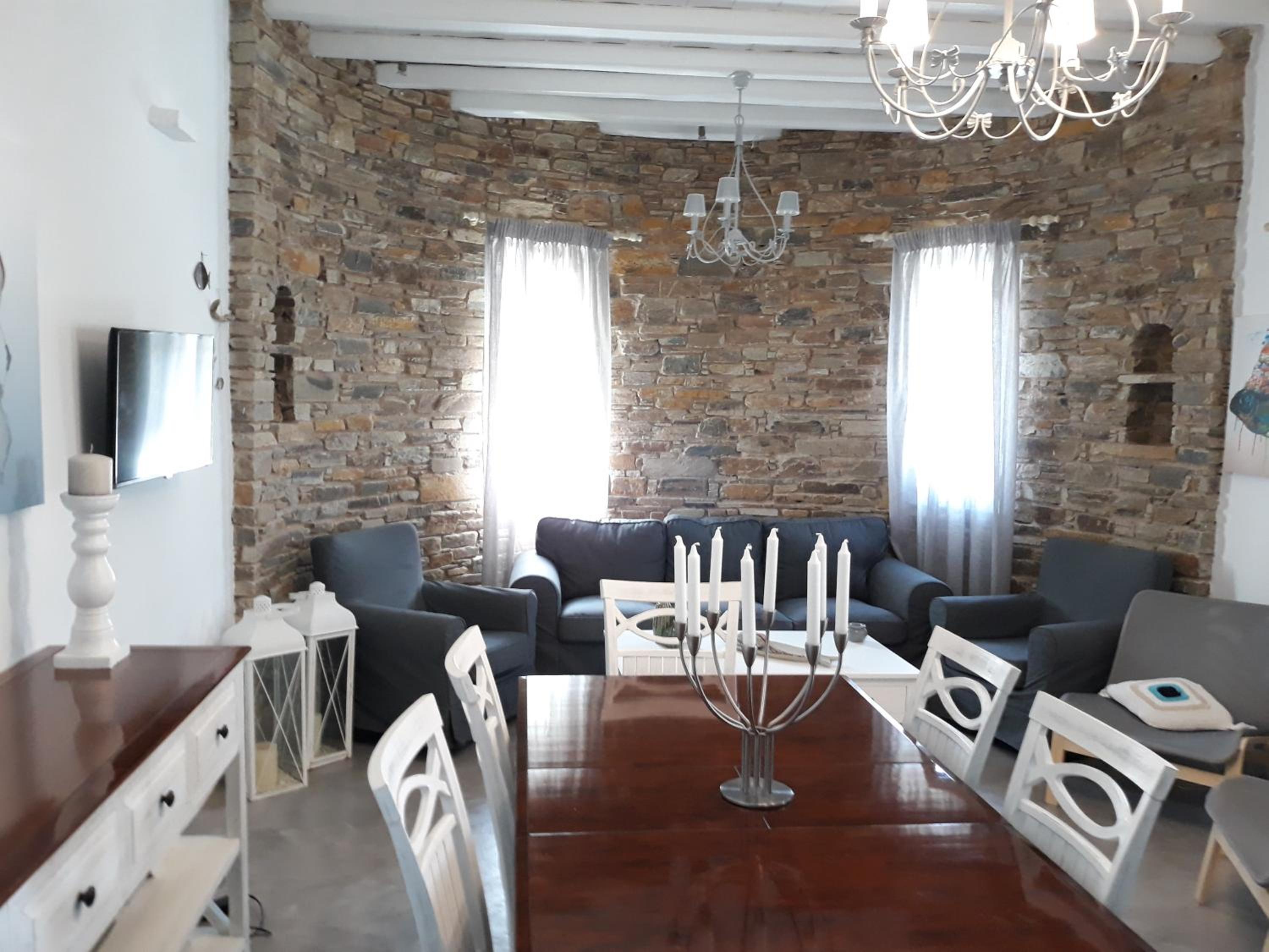 Elia Sea Home