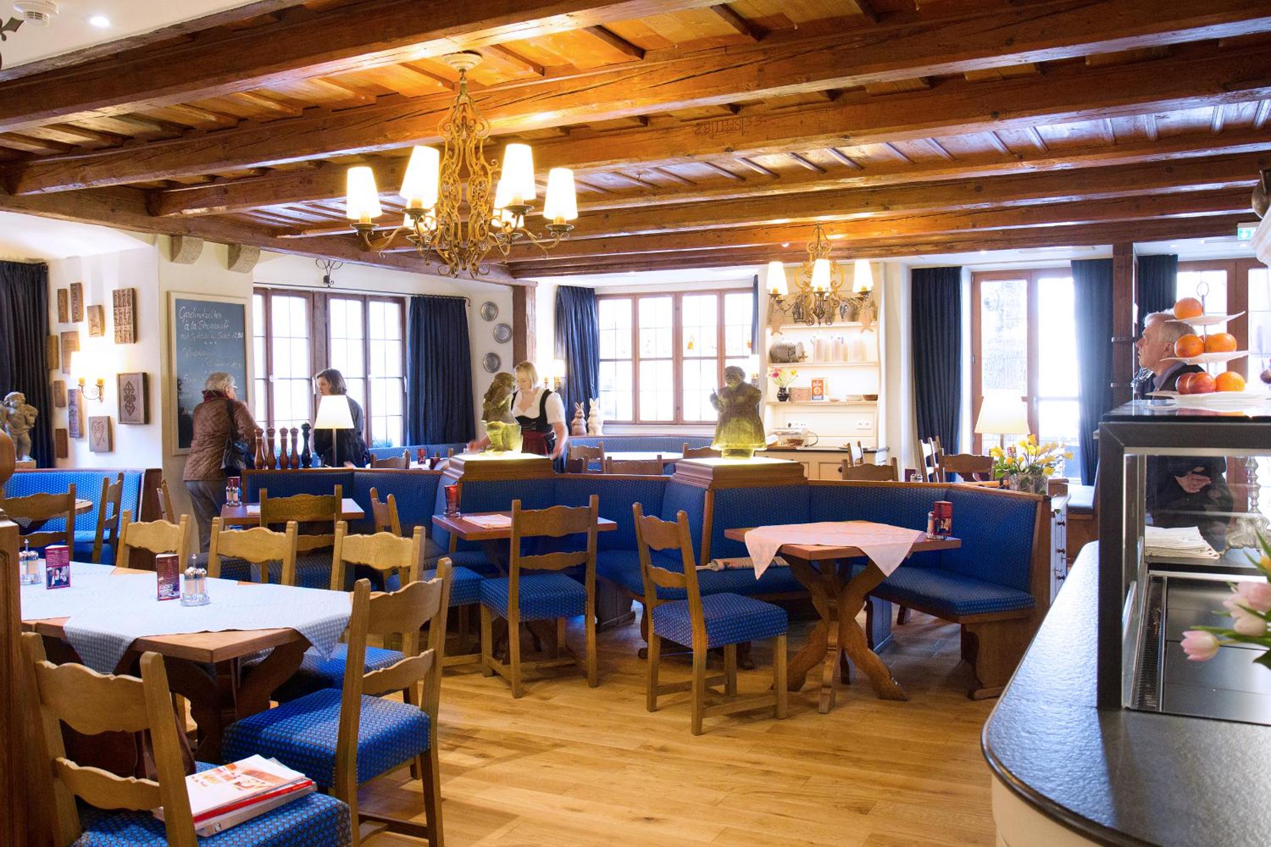 restaurant