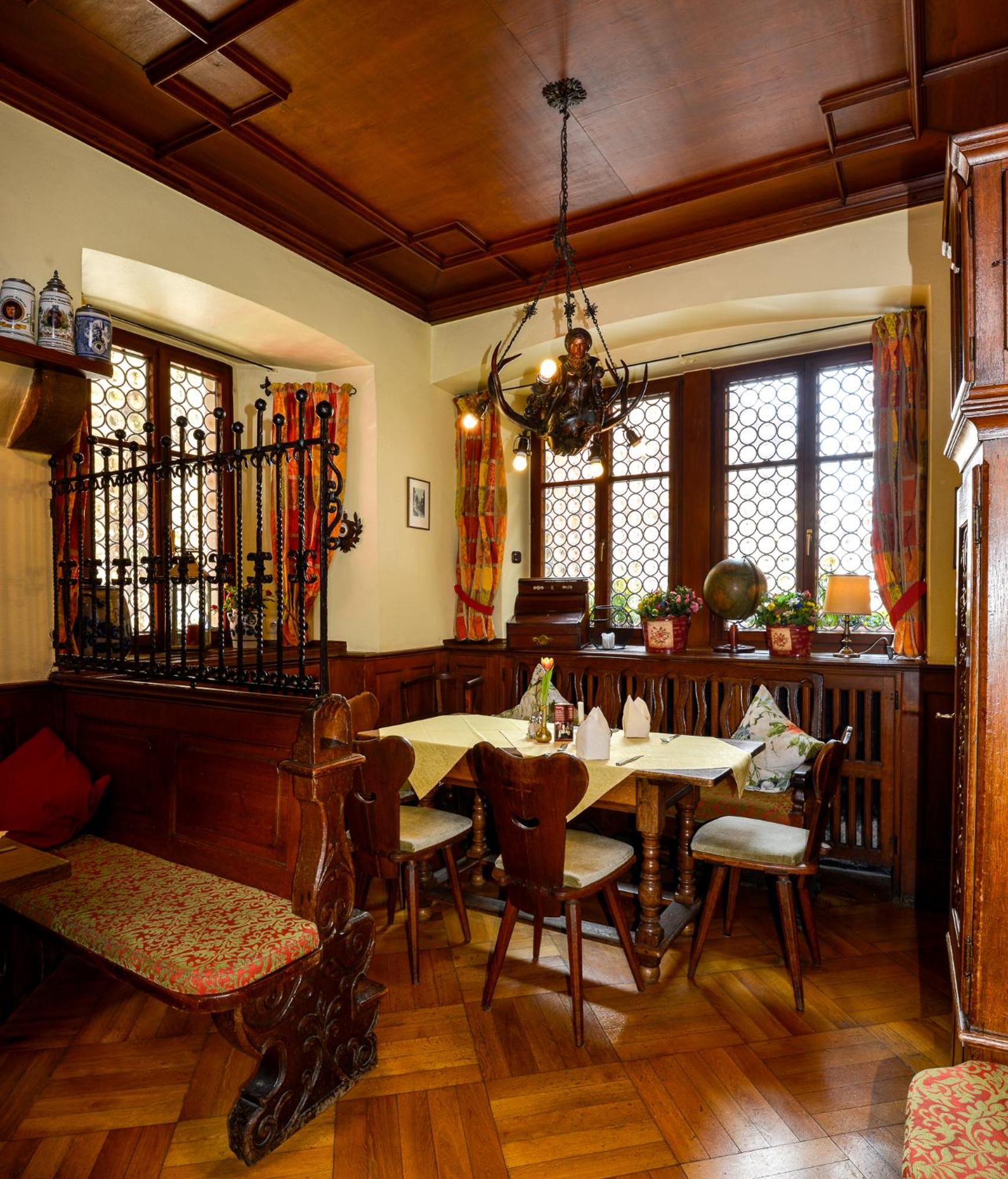 restaurant