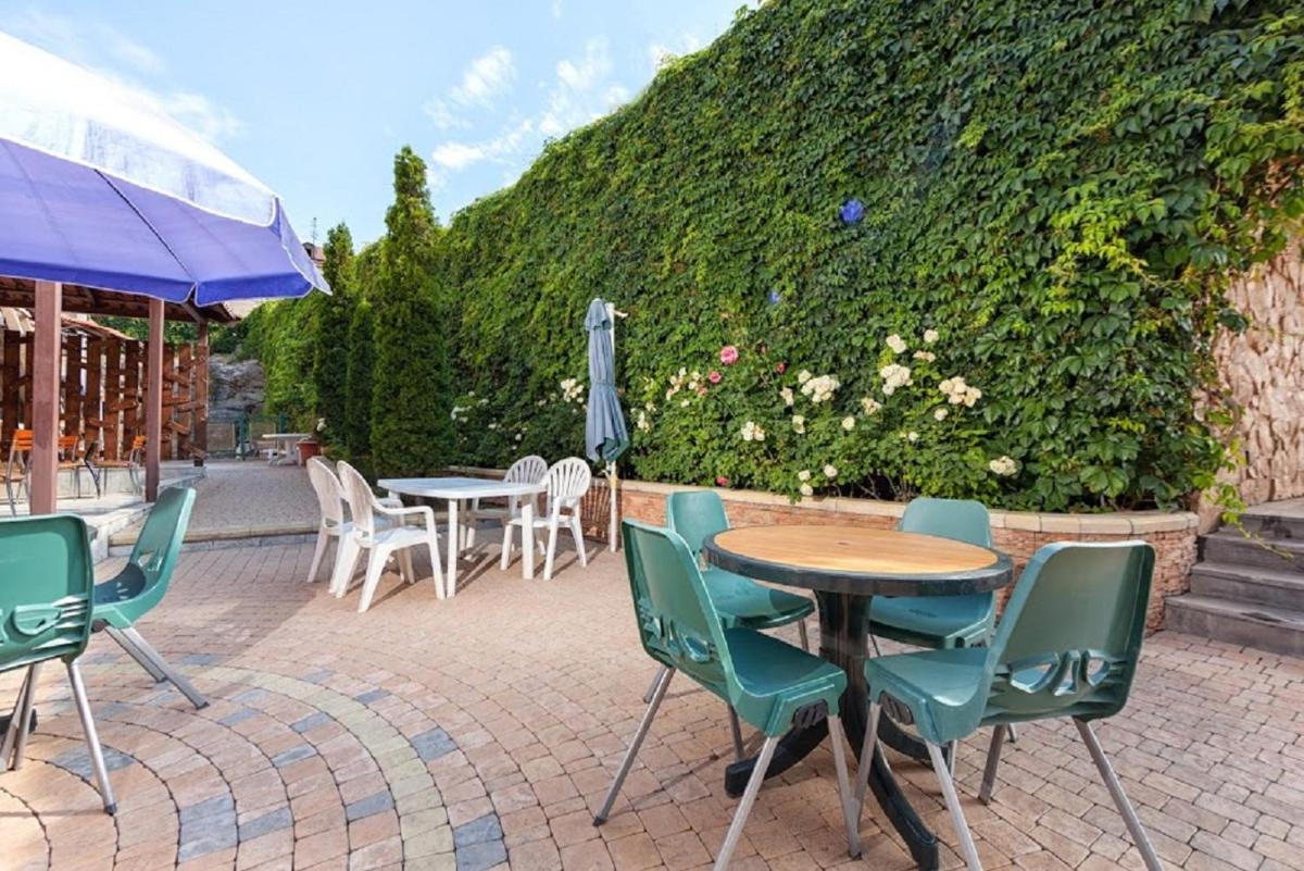 outdoor BBQ area
