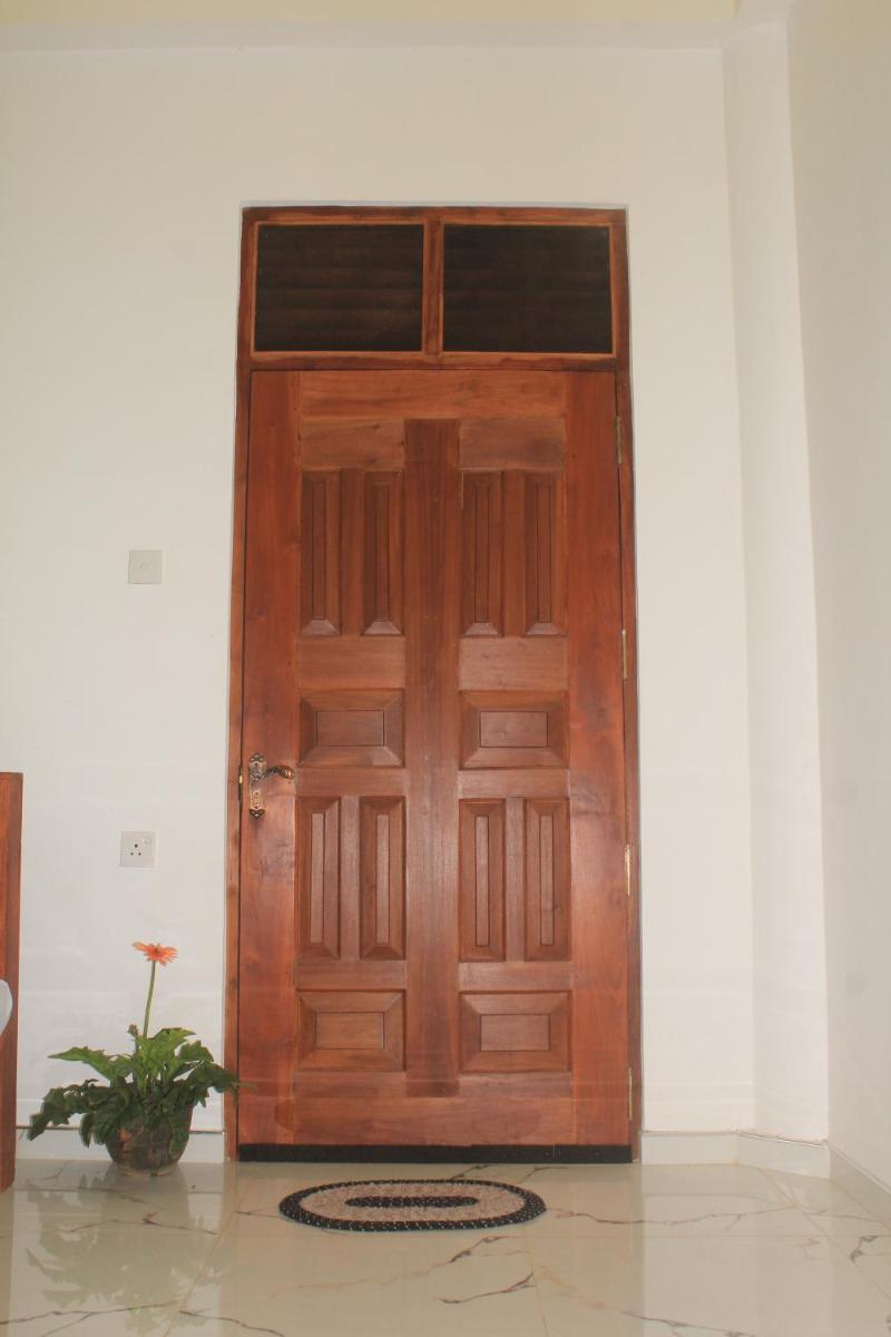 Tissa Lake Resort
