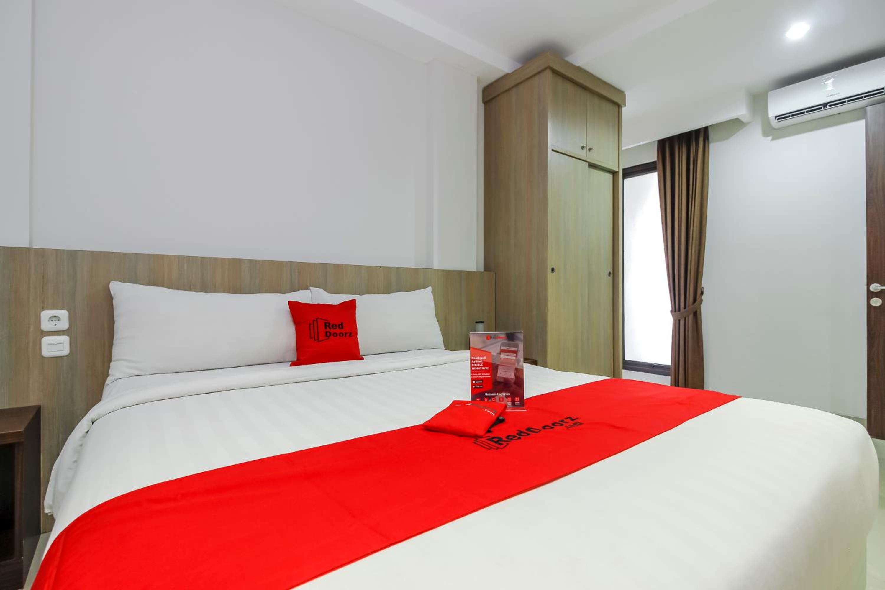 RedDoorz Plus @ TB Simatupang
