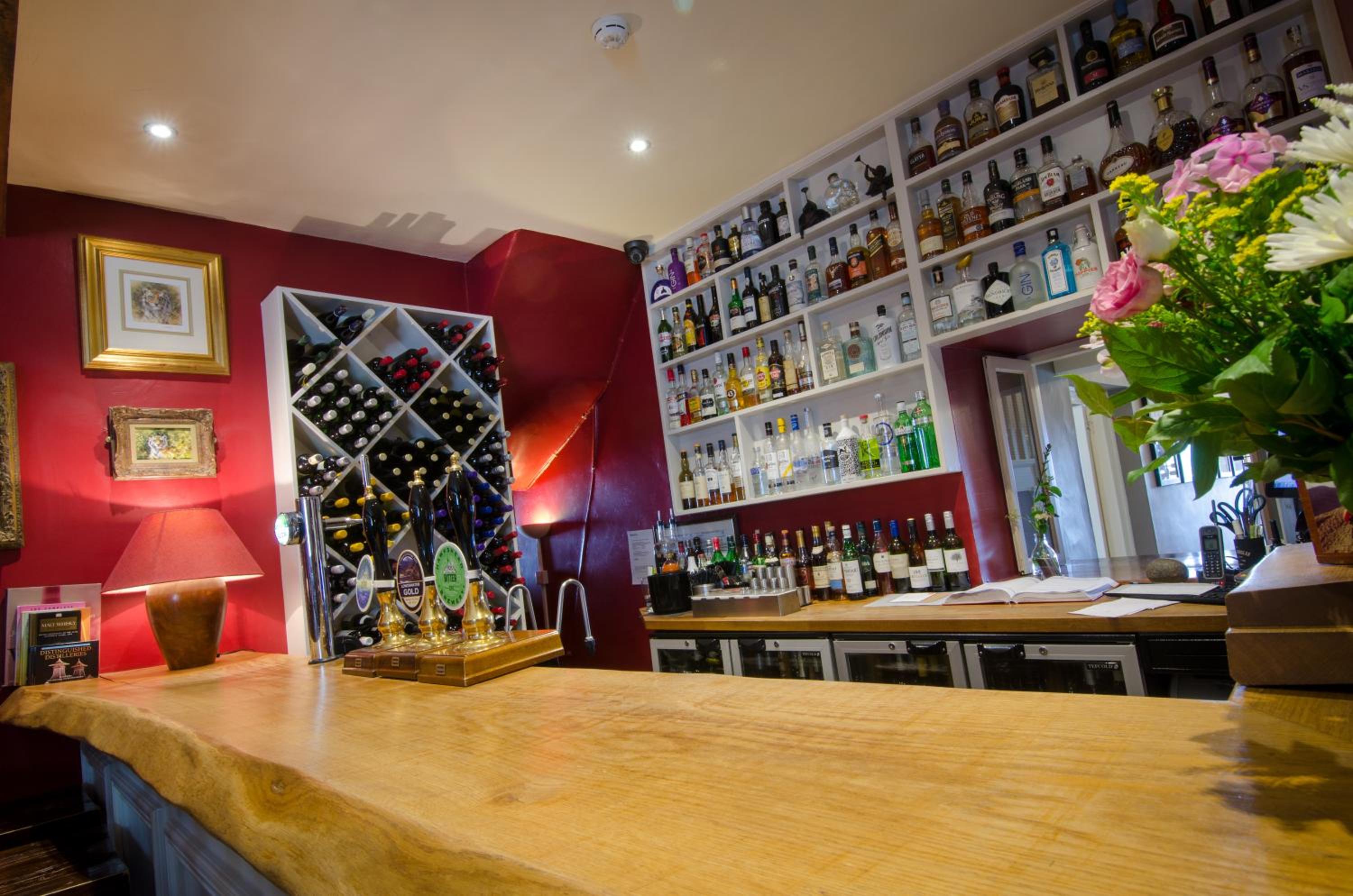 bar