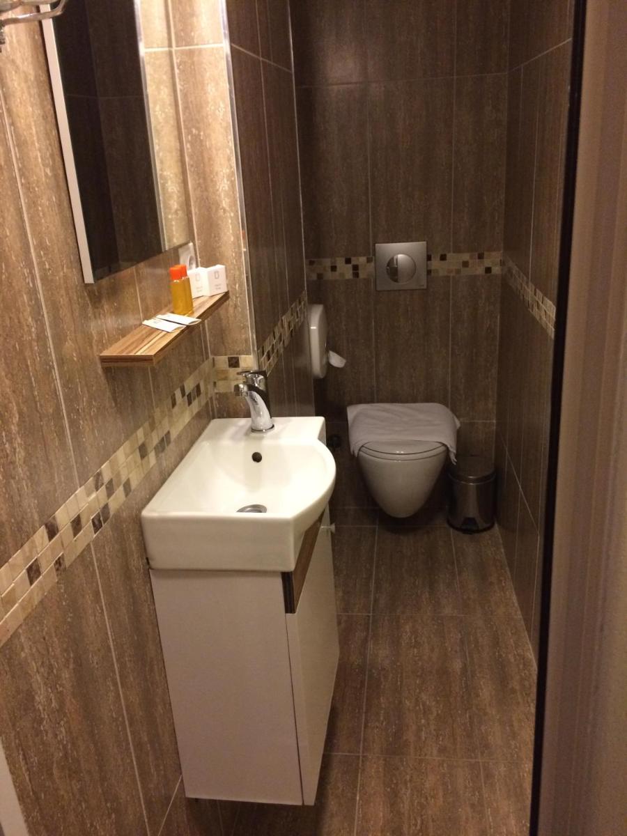 Hotel Buhara Family Inn