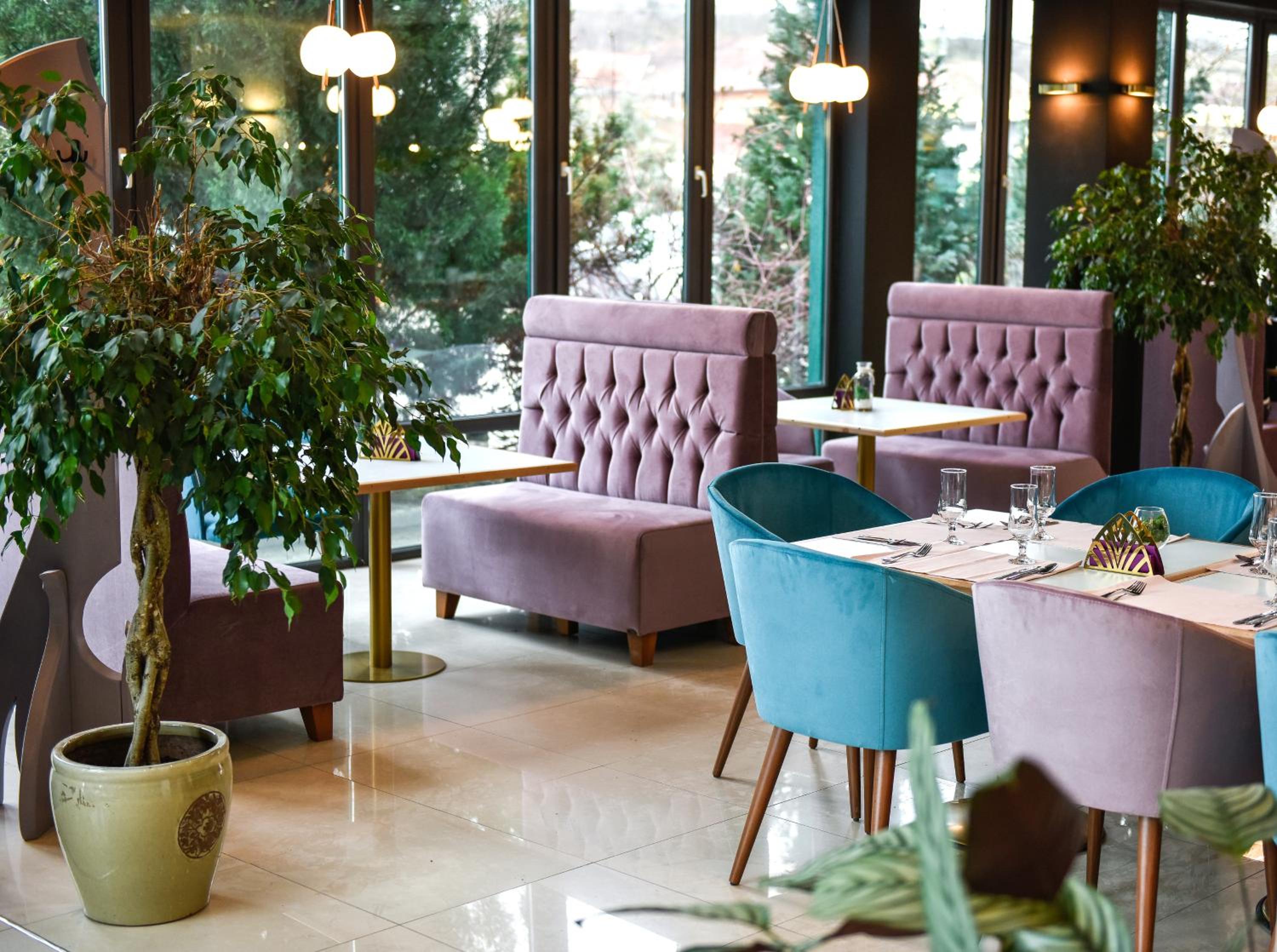 restaurant