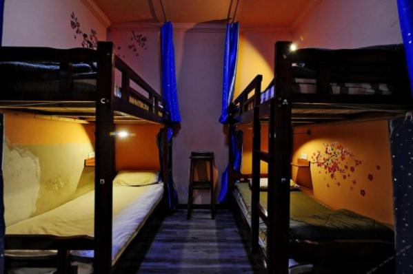 Shu Hostel