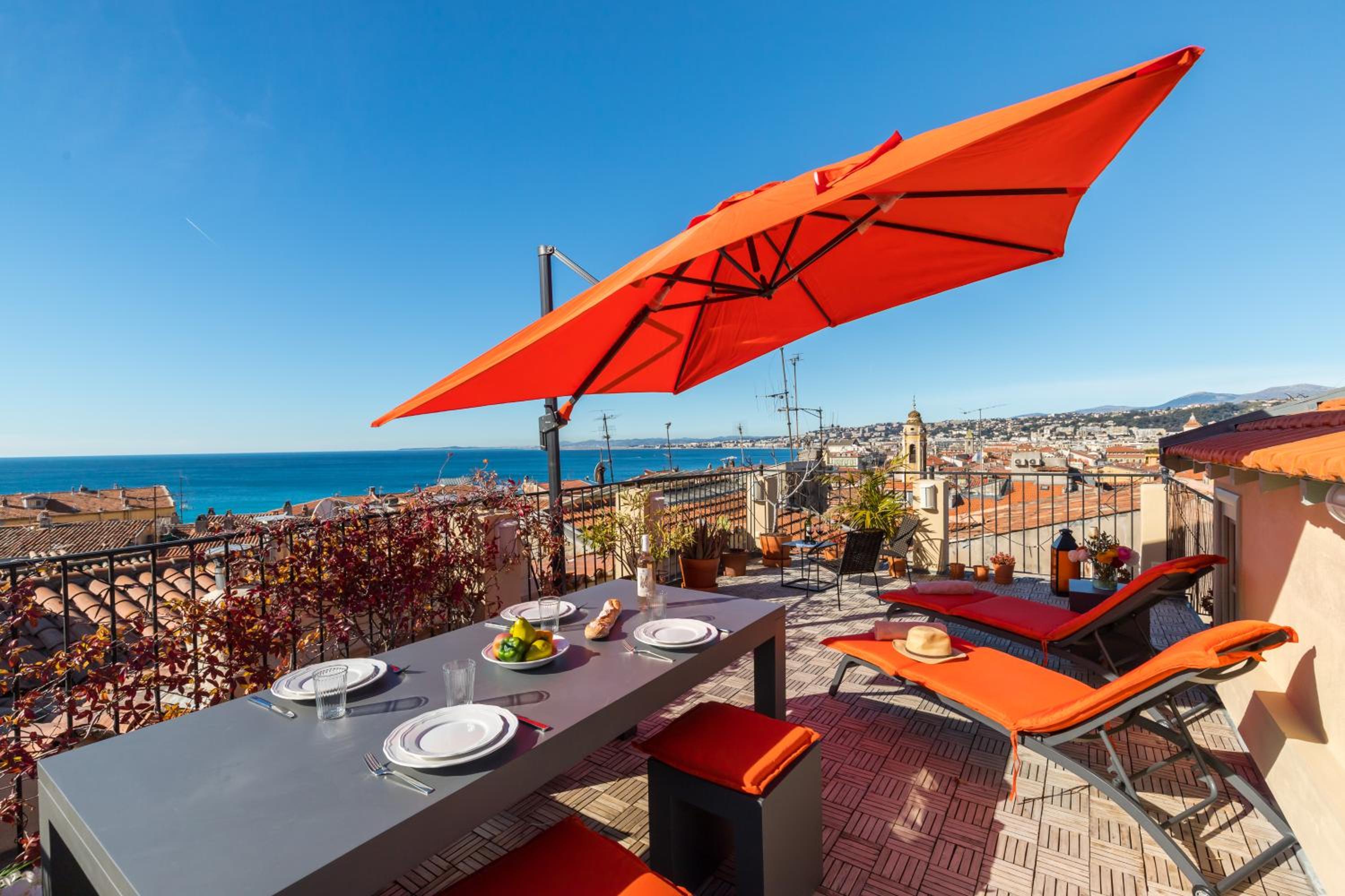 Le Château - THE MOST BEAUTIFUL SIGHT IN OLD TOWN, private terrace photo 1