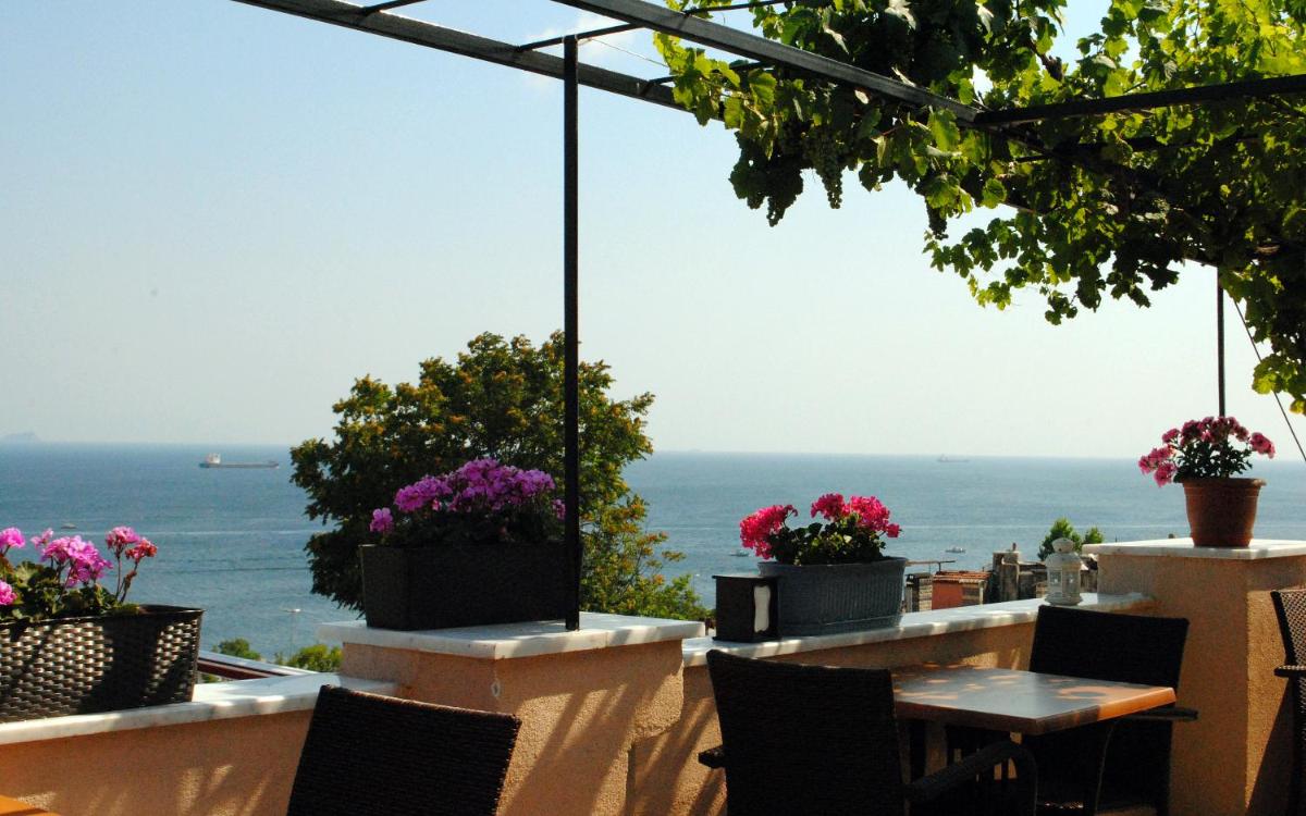 Hotel Buhara Family Inn