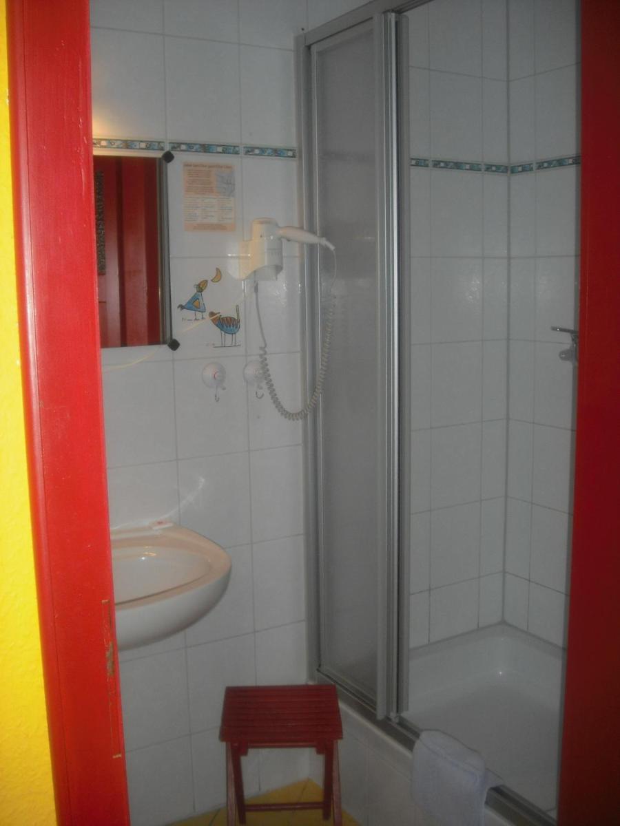 Fachwerkhotel - Ferienhäuser Vorhof zur Hölle