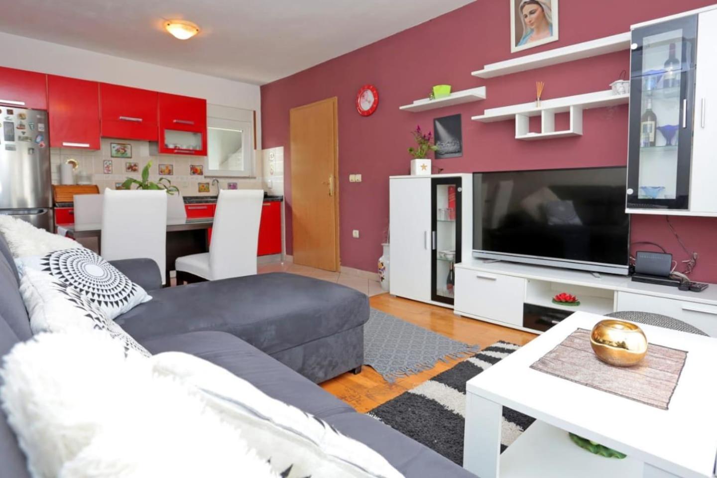 Apartment Tropic Stobrec — Split