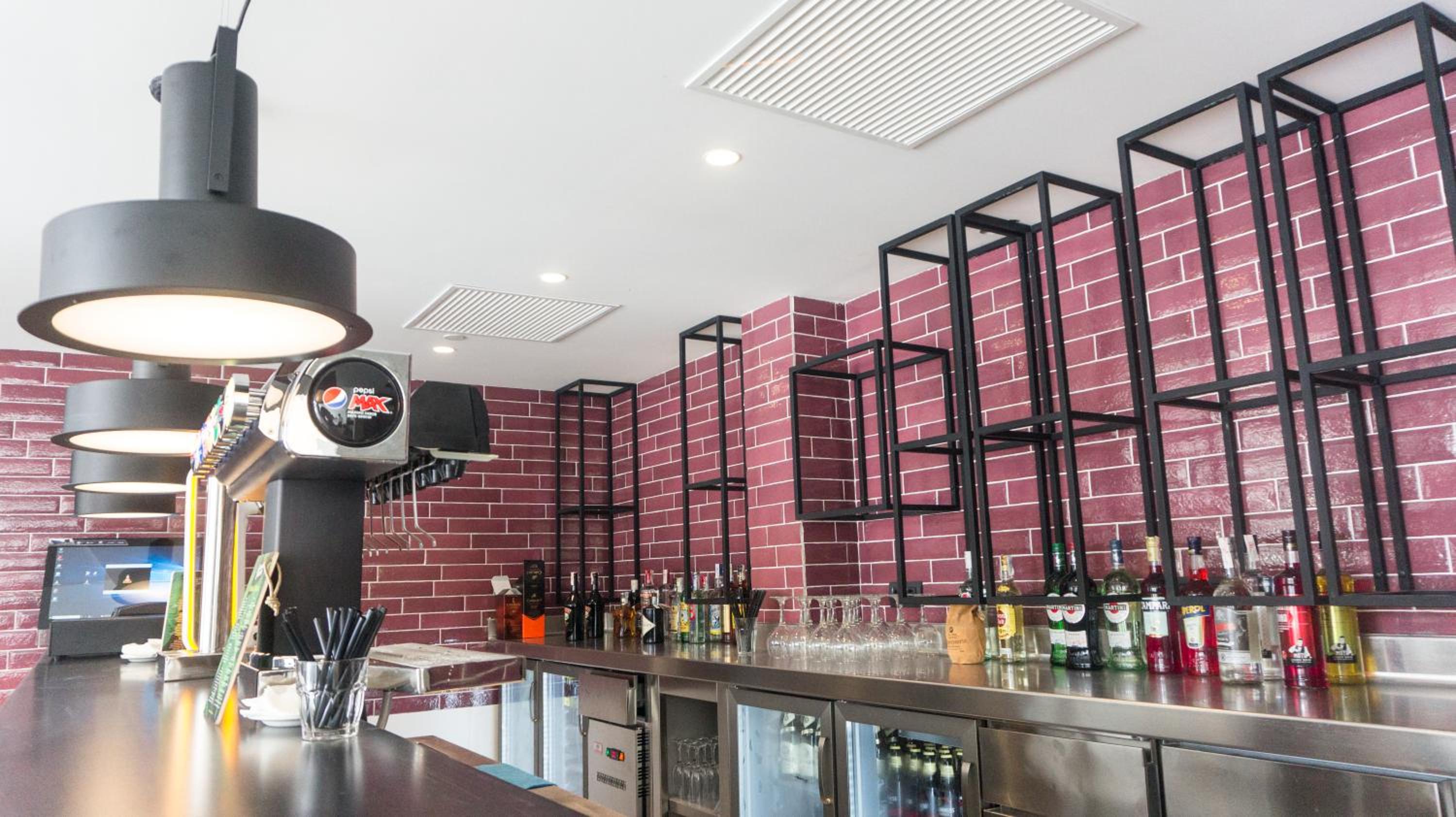 bar