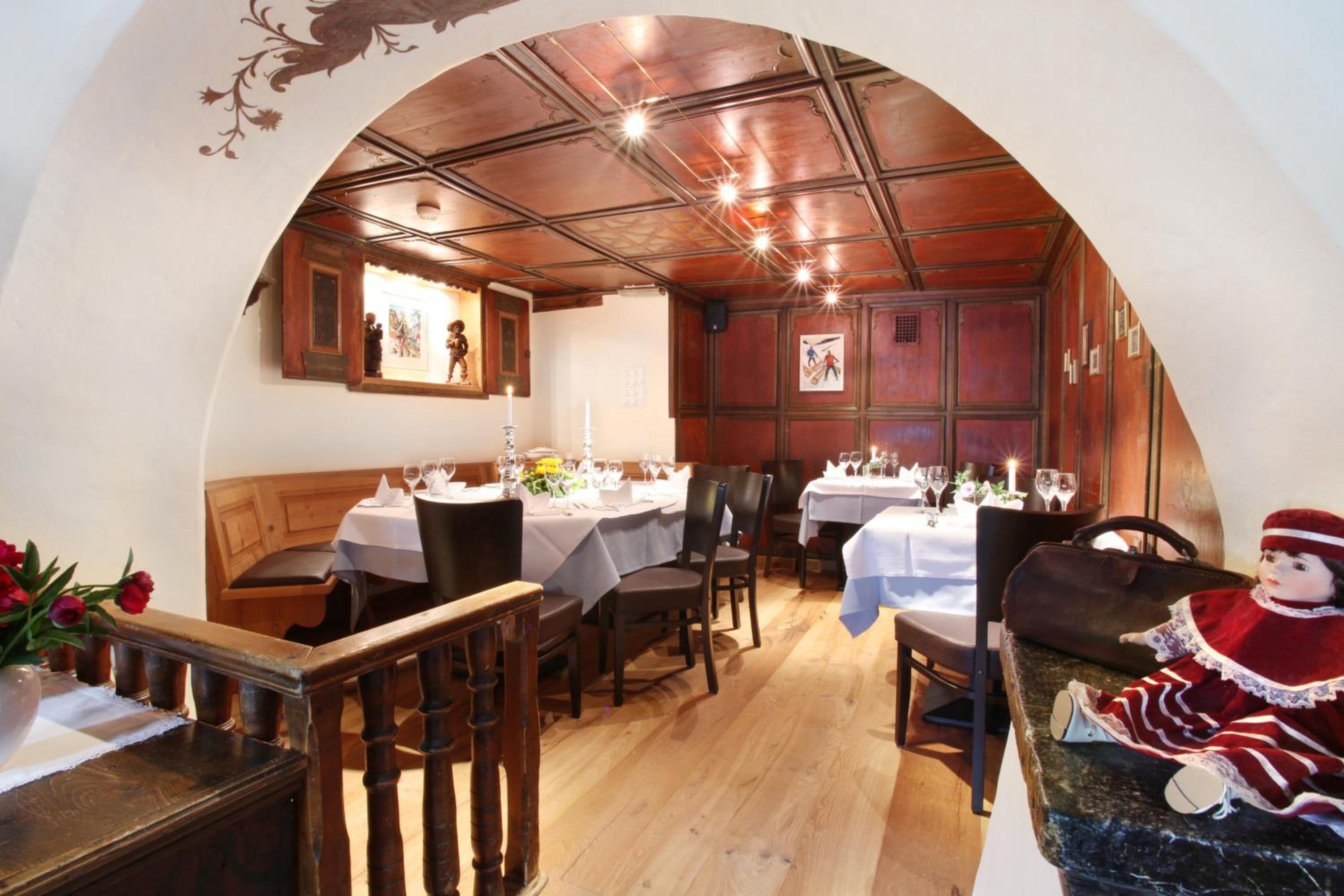 restaurant