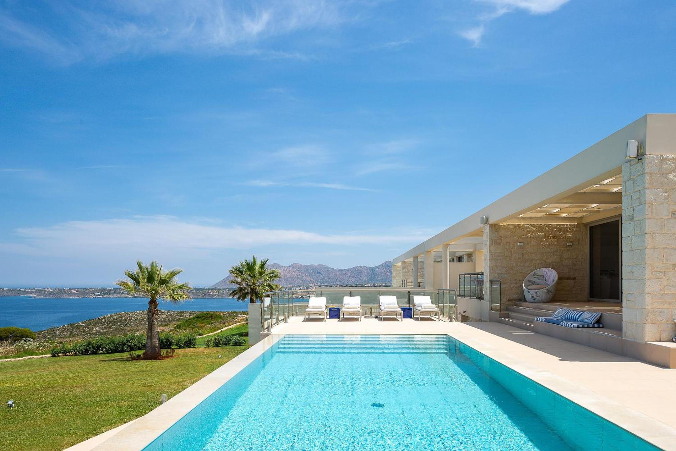 Elias Luxury Villa