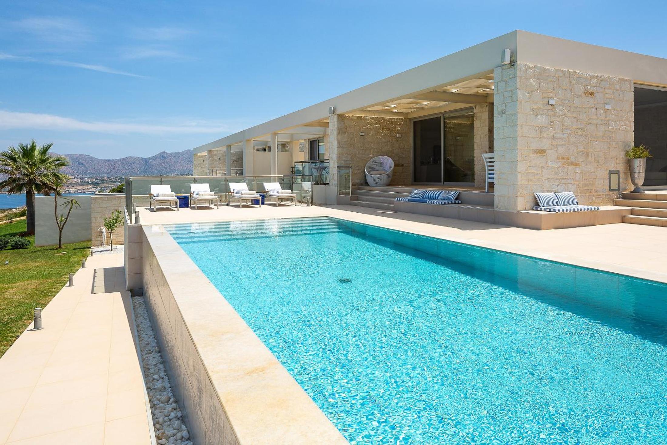 Elias Luxury Villa