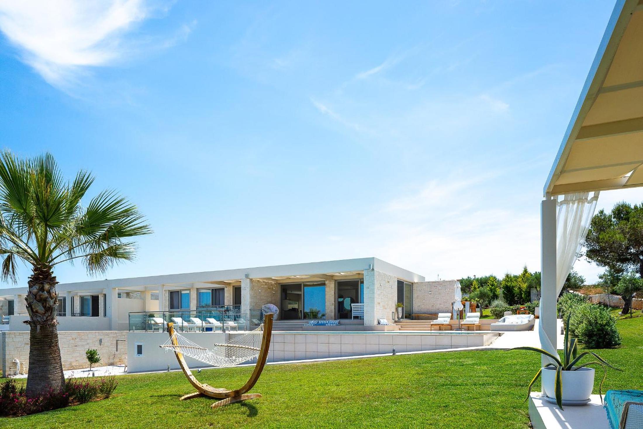 Elias Luxury Villa