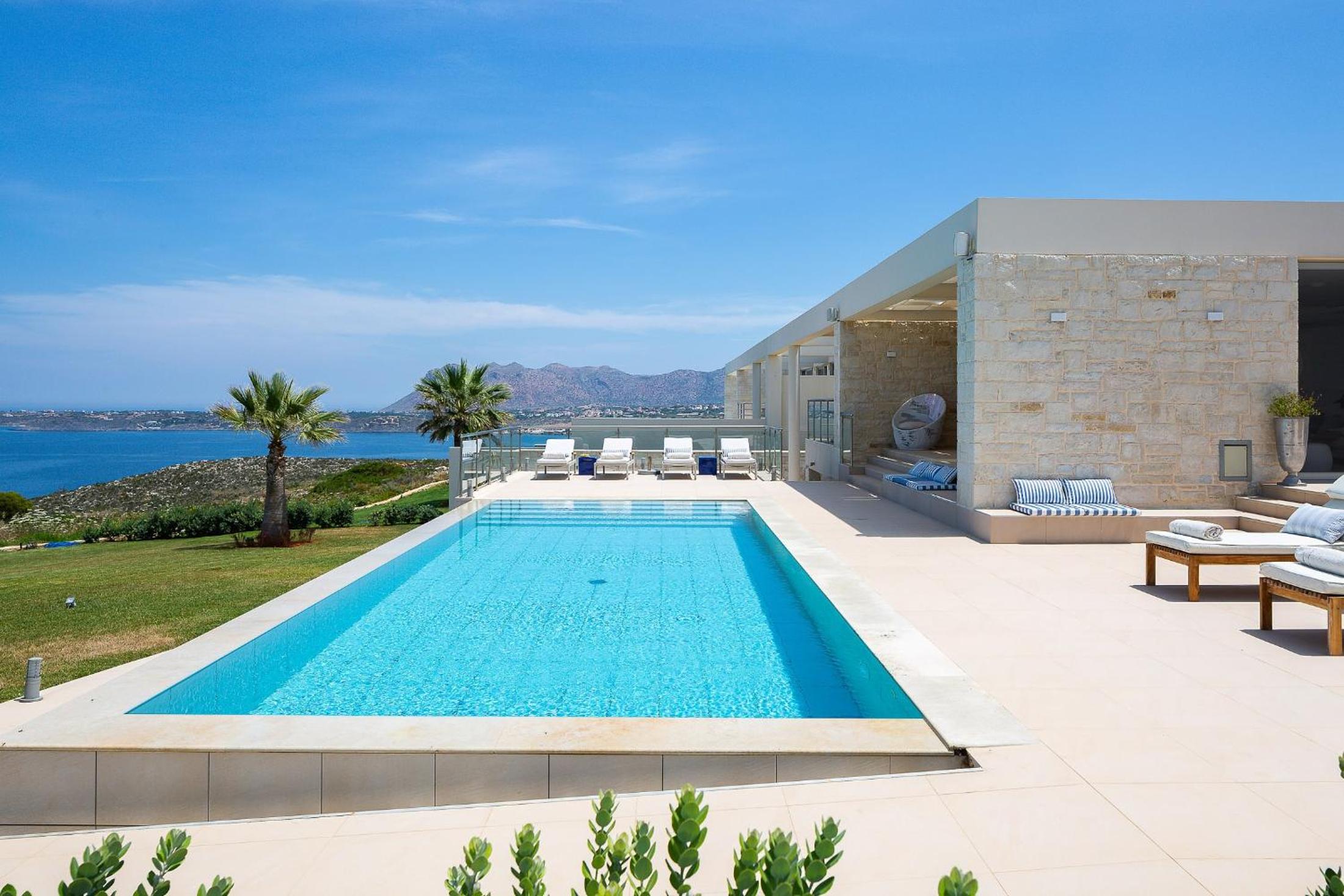 Elias Luxury Villa