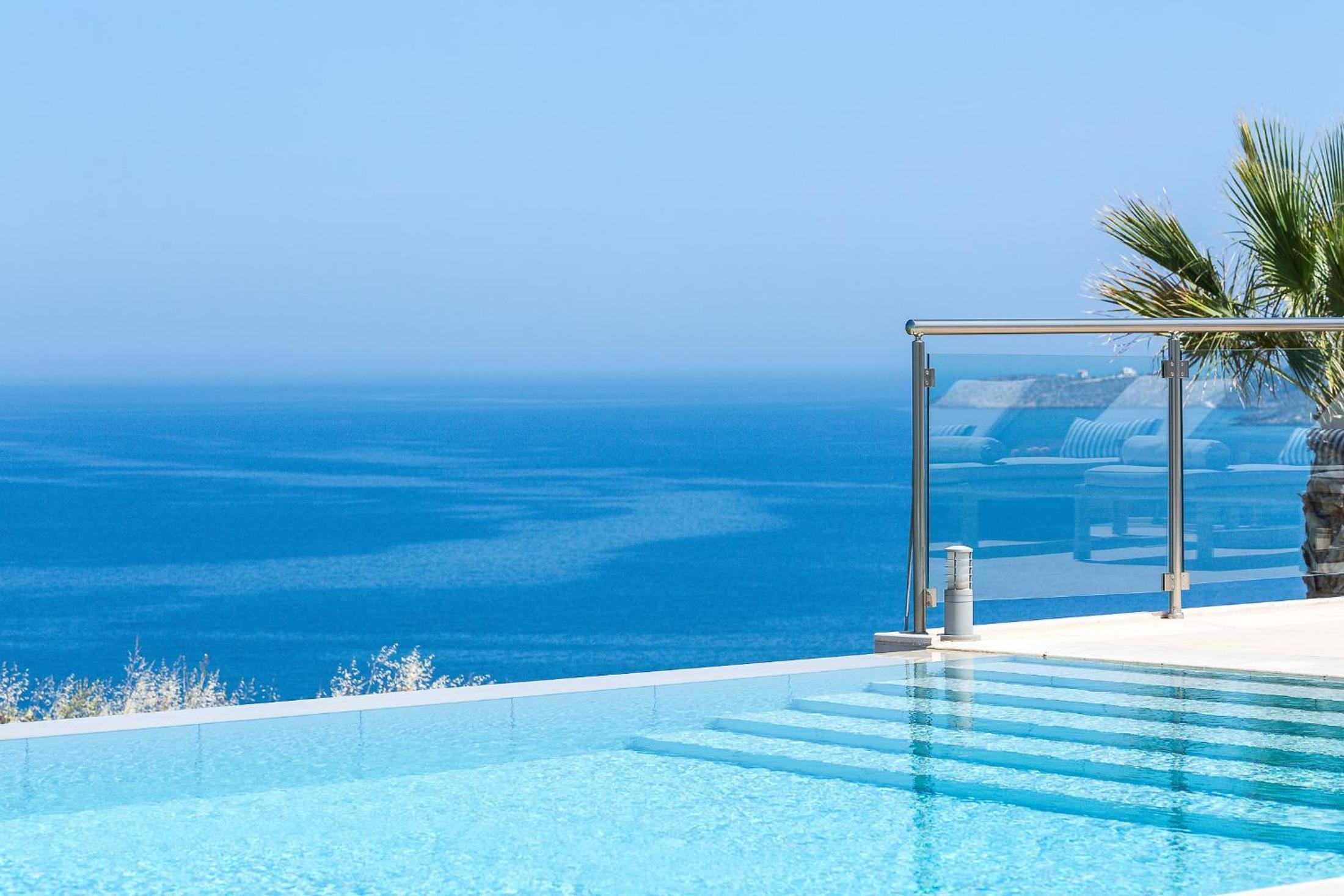Elias Luxury Villa