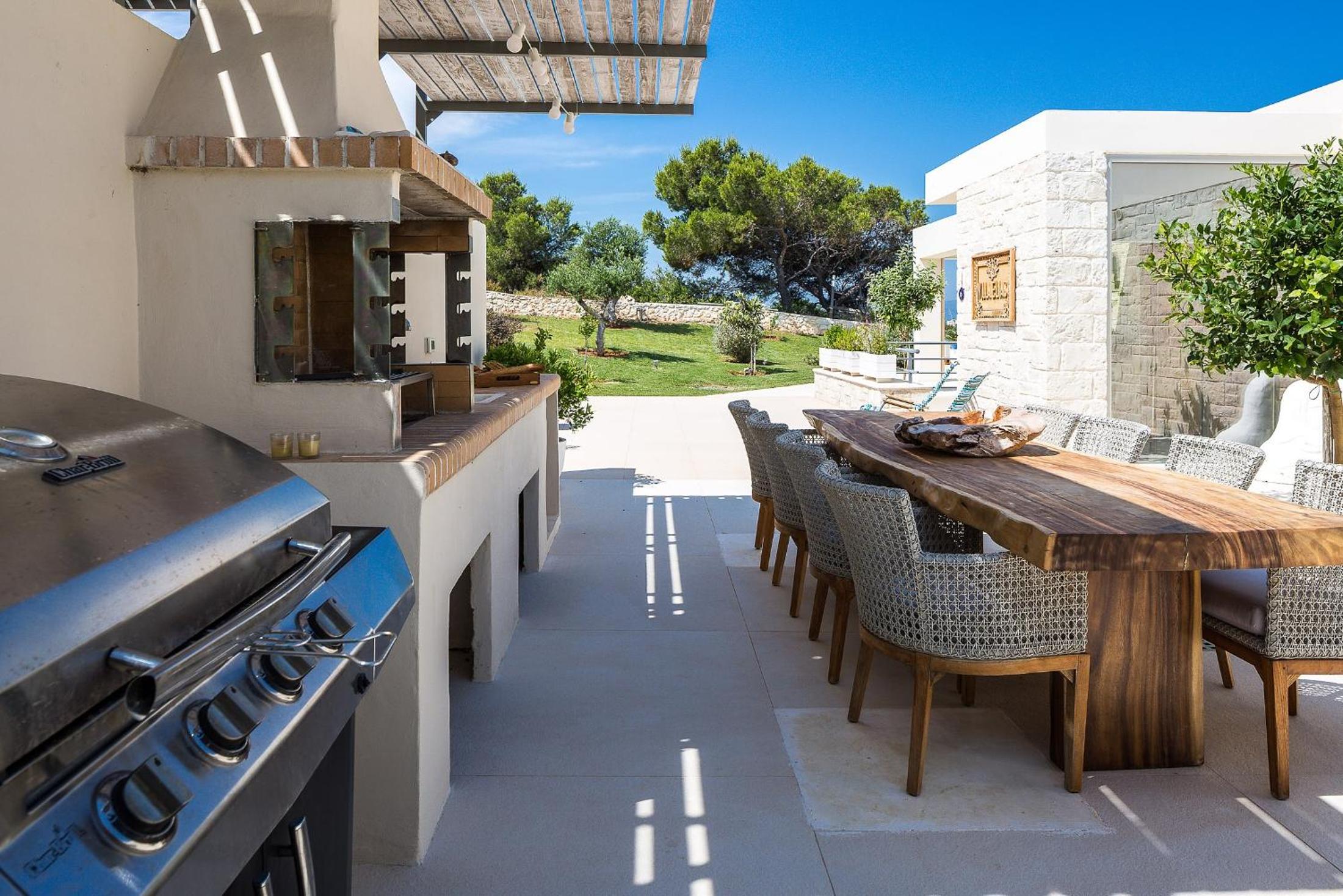 Elias Luxury Villa