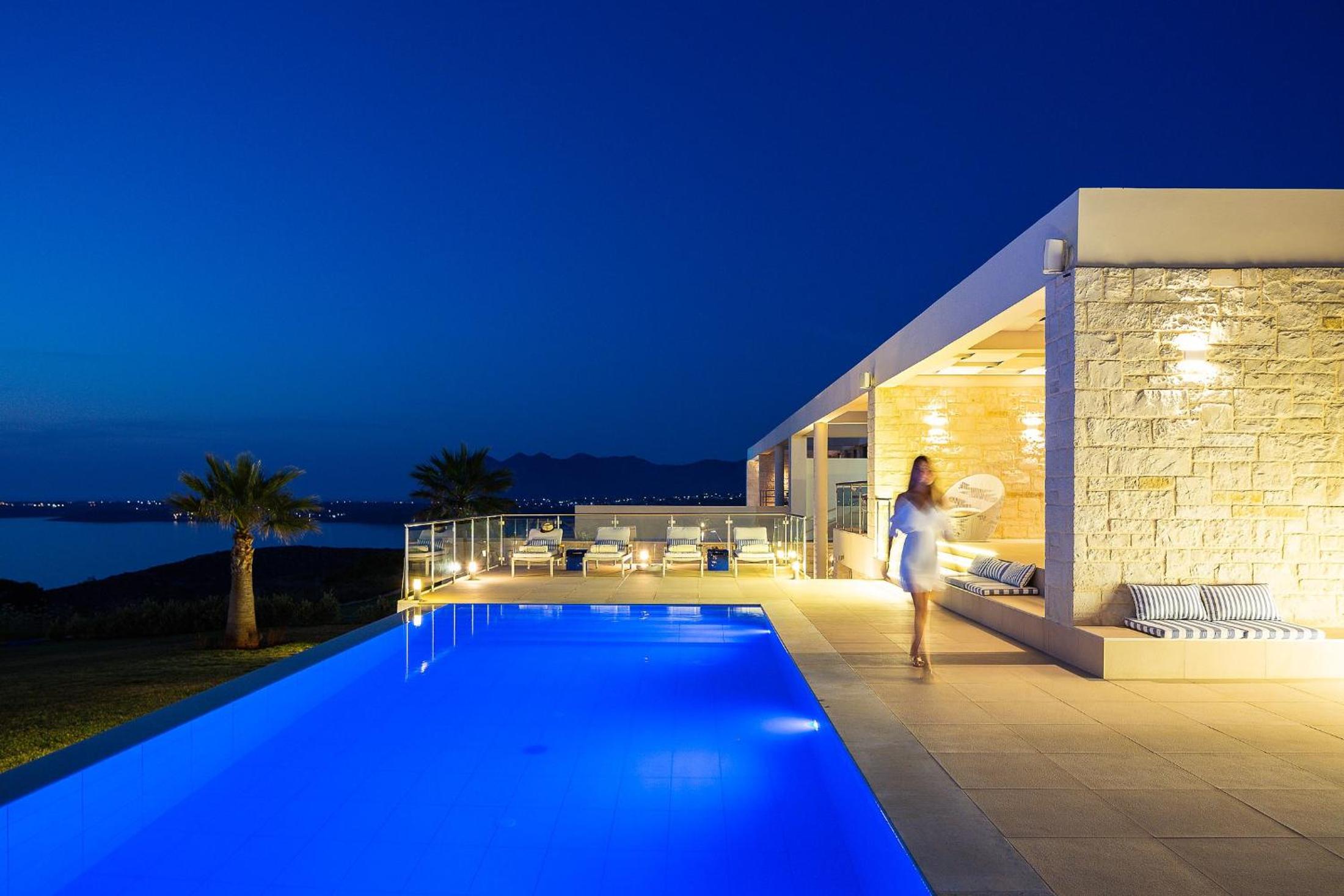 Elias Luxury Villa
