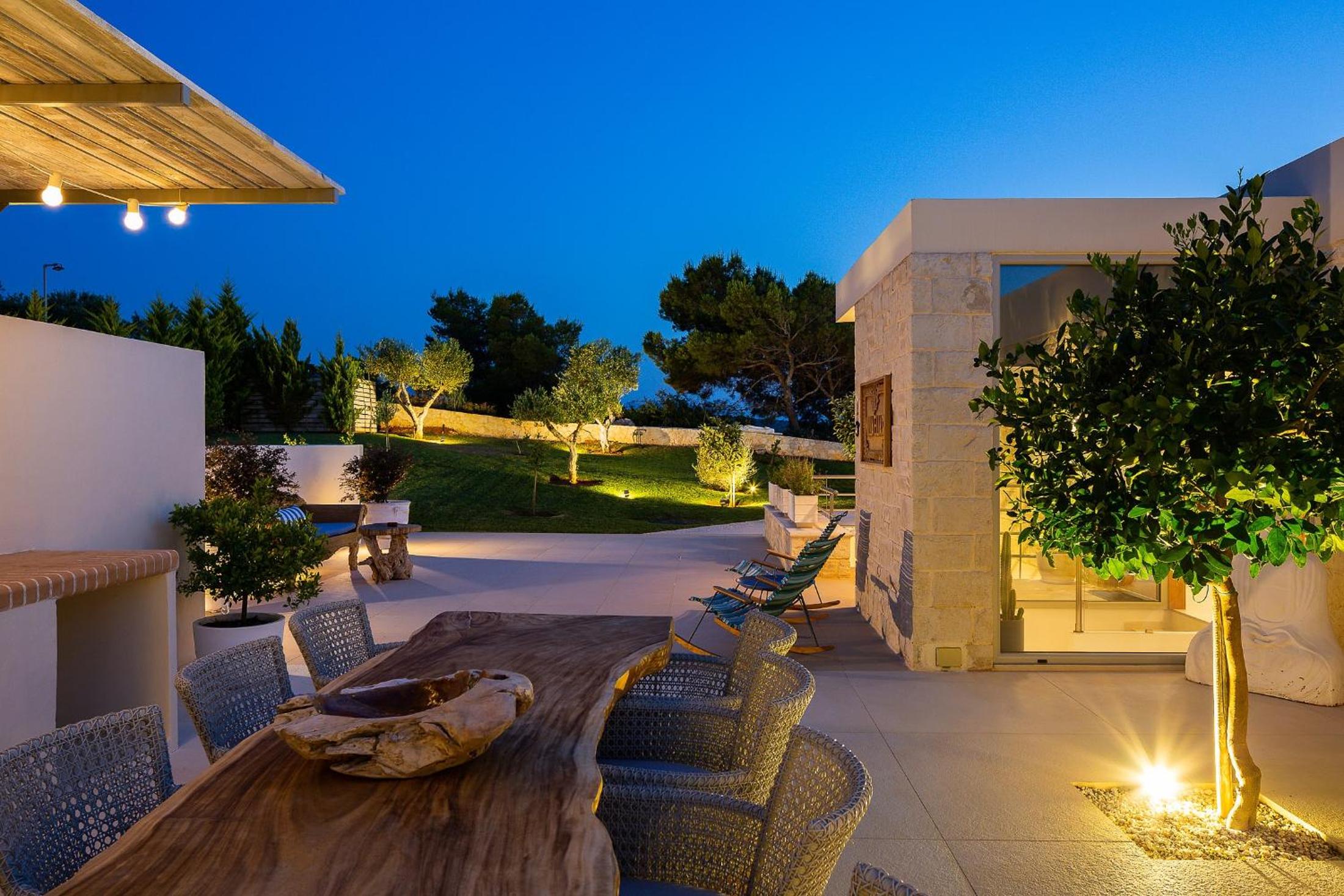 Elias Luxury Villa
