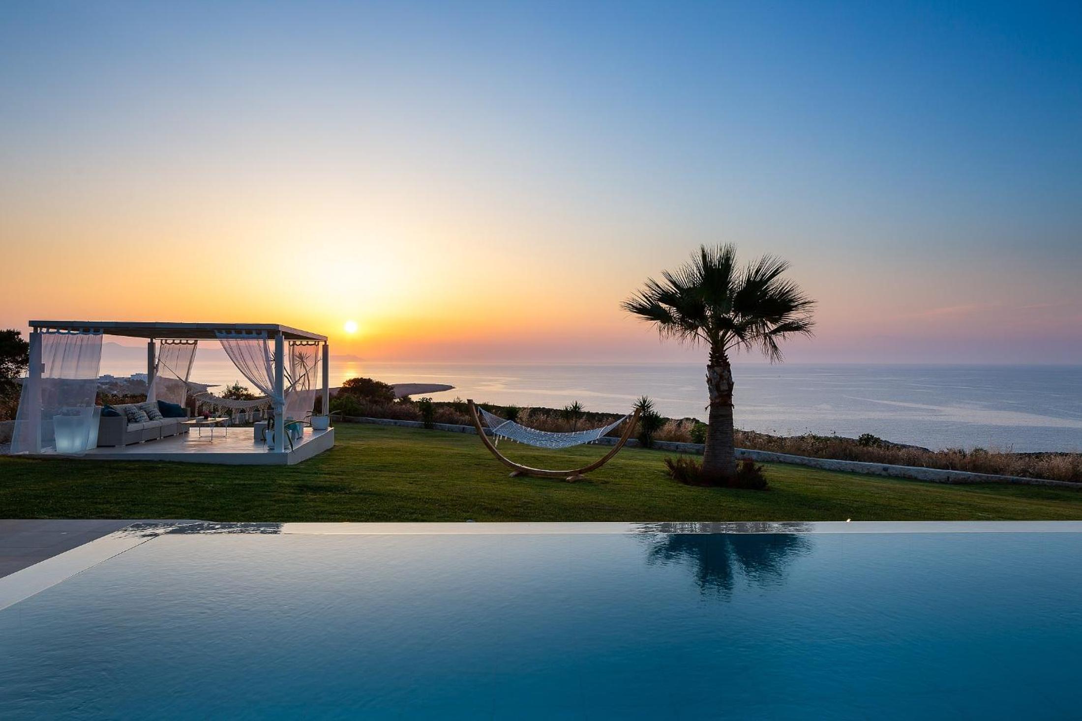 Elias Luxury Villa