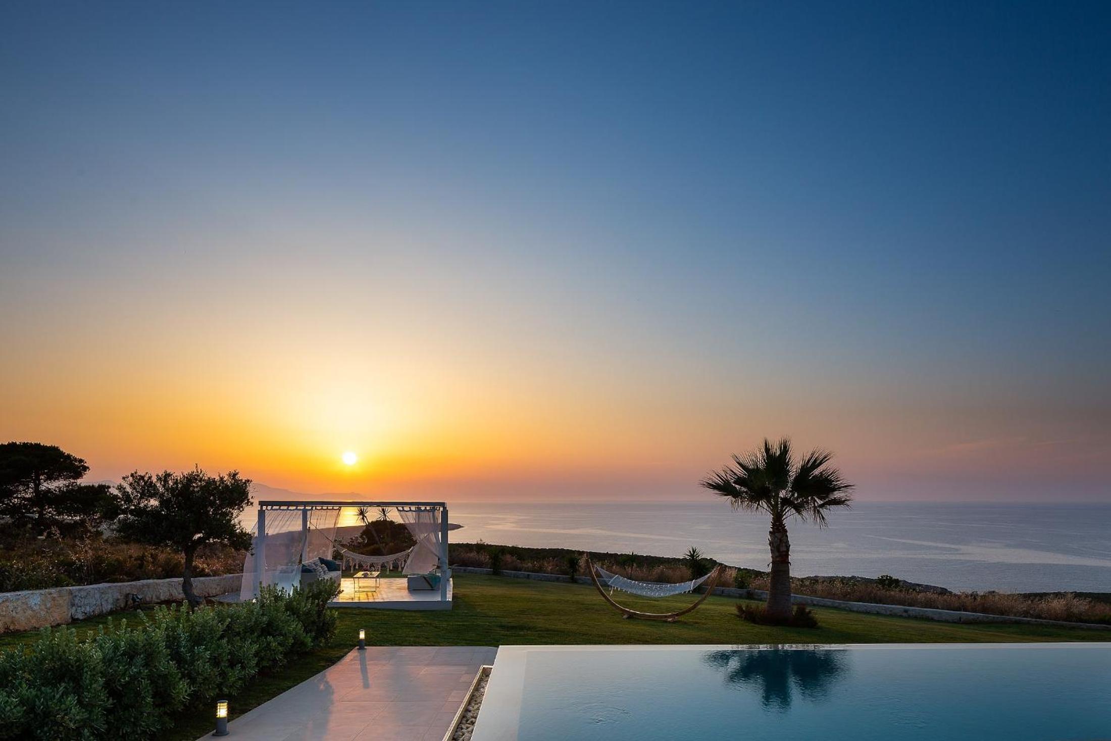 Elias Luxury Villa
