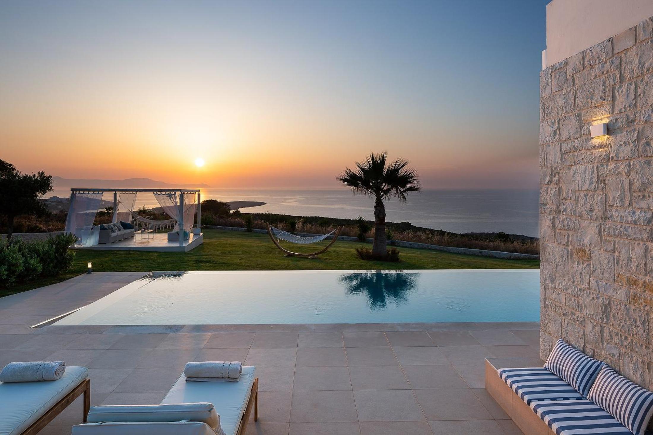 Elias Luxury Villa