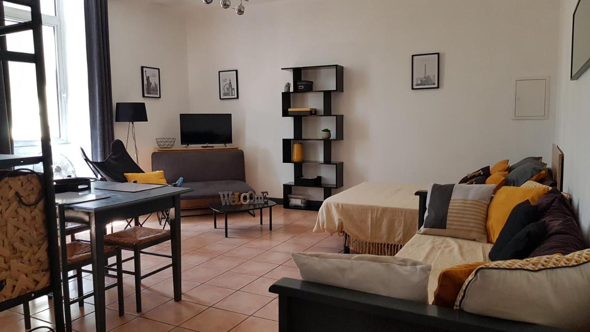 LE PRIEURE - STUDIOS jusqu'à 4 personnes view 4