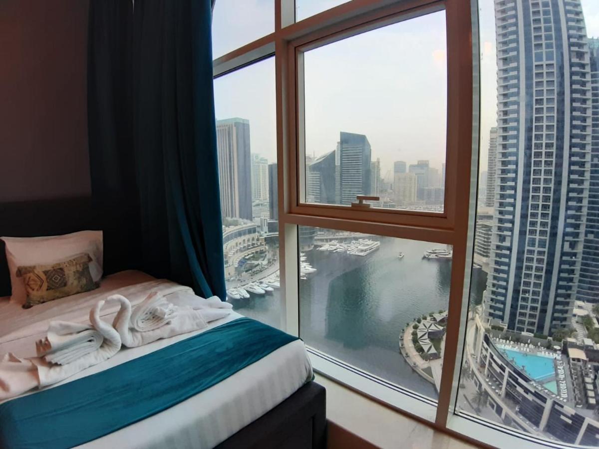 Golden Stay Vacation Homes continental tower marina