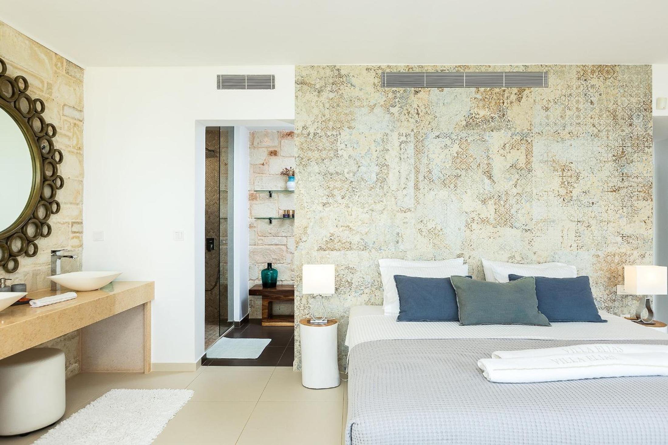 Elias Luxury Villa