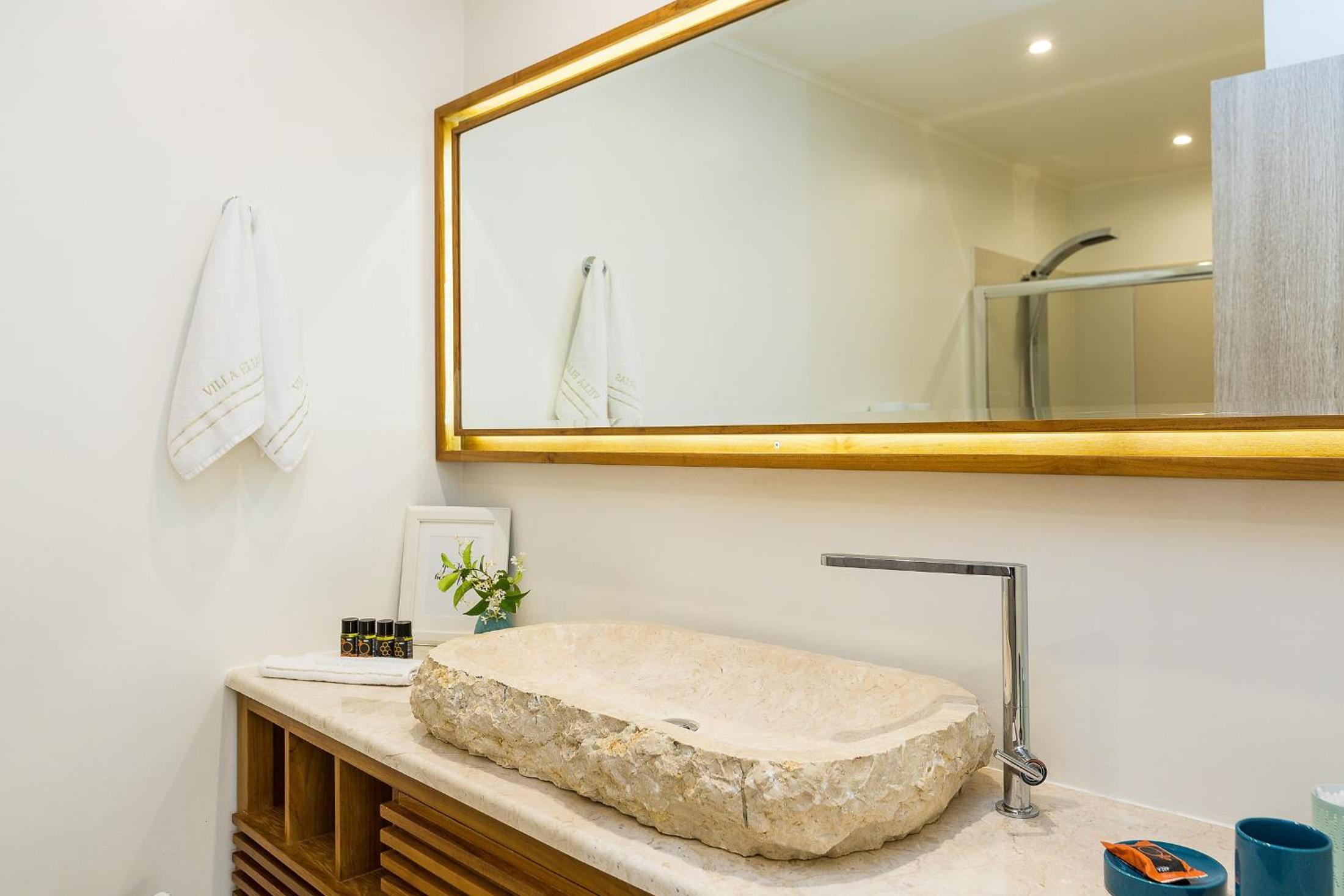 Elias Luxury Villa